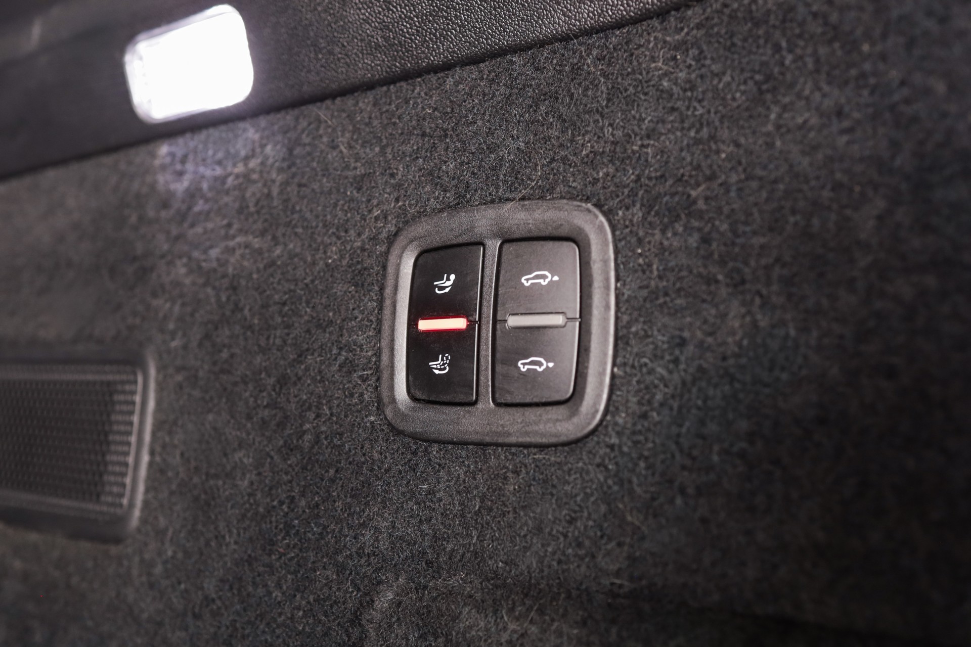PORSCHE Cayenne Turbo-image-6