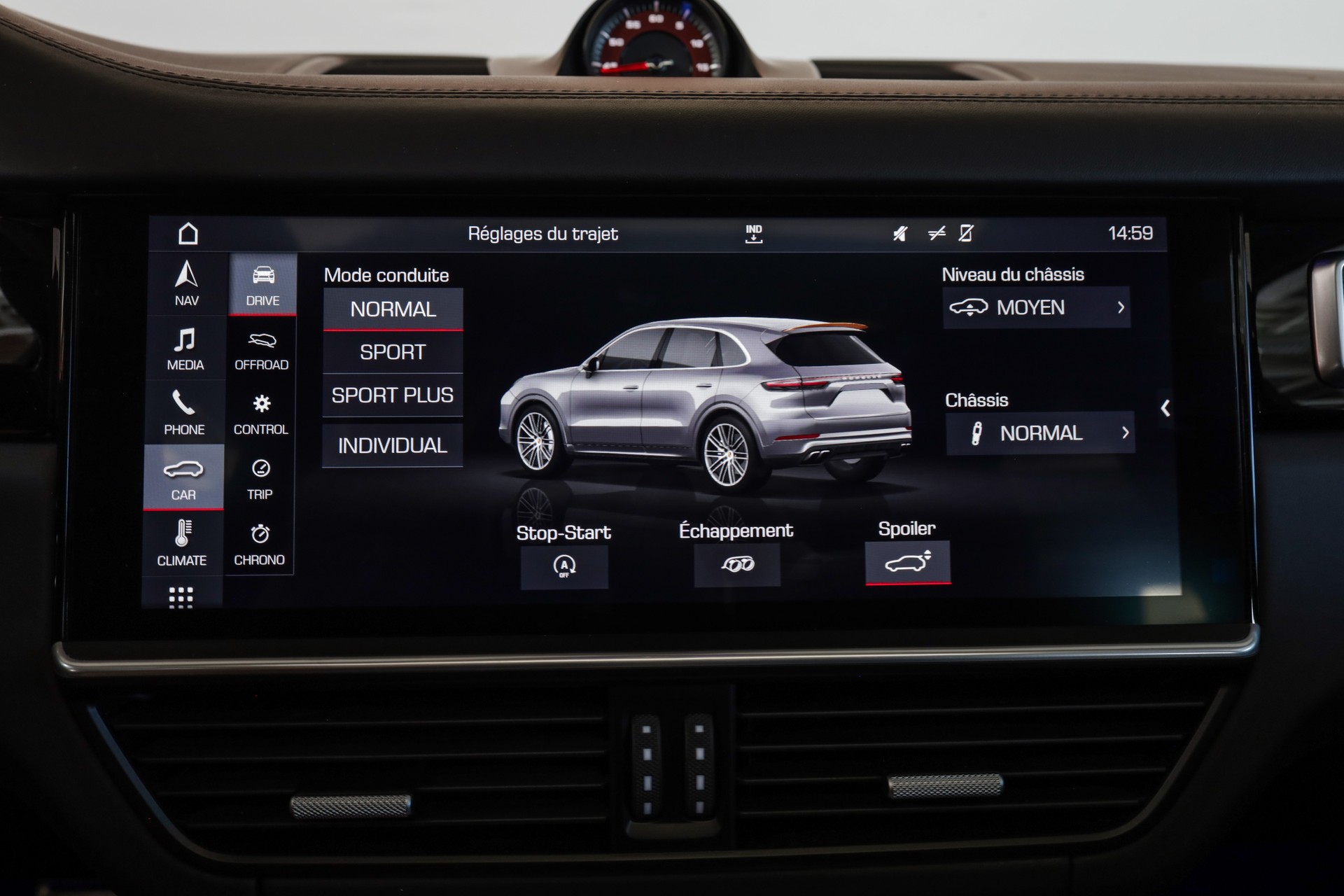 PORSCHE Cayenne Turbo-image-11