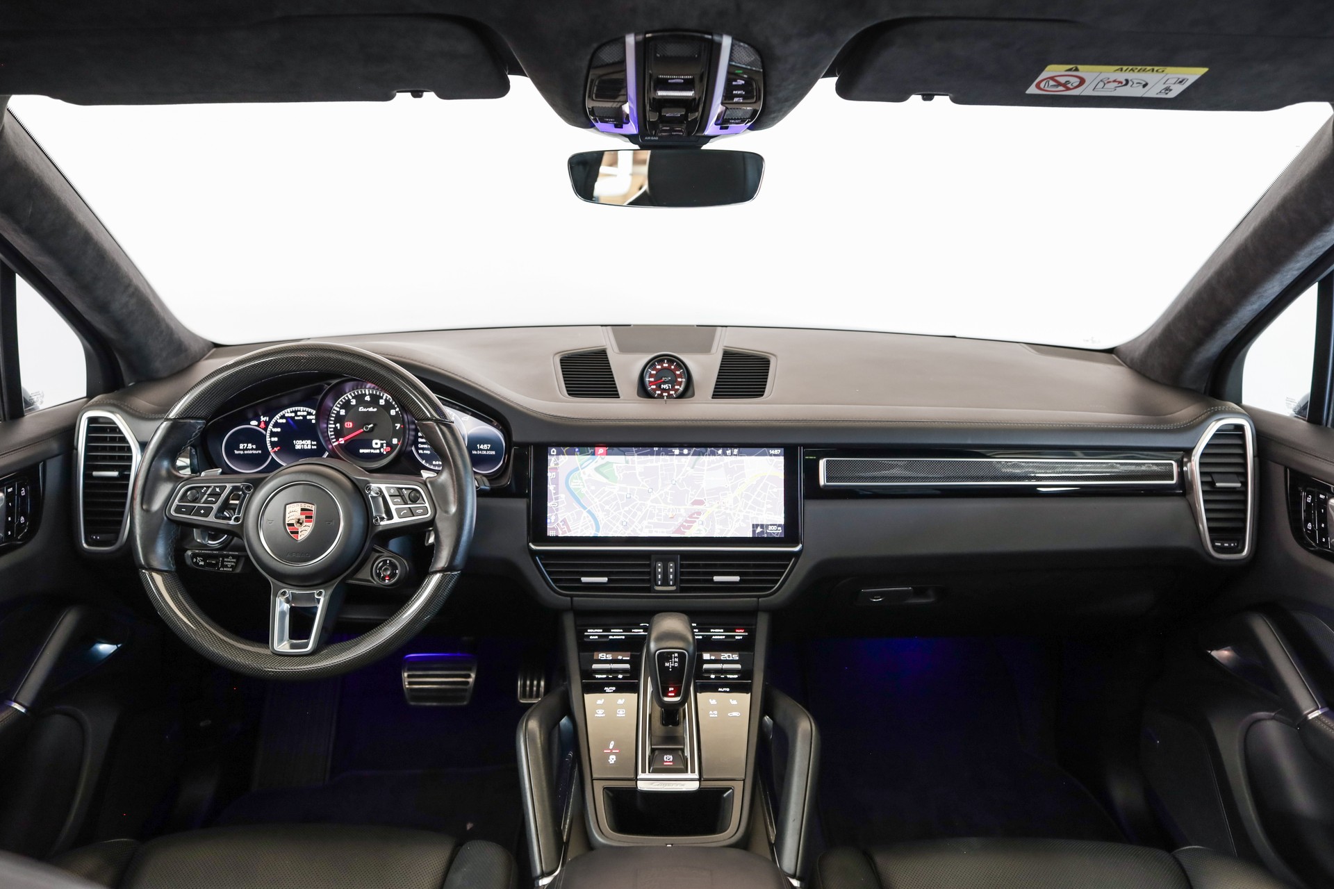 PORSCHE Cayenne Turbo-image-7
