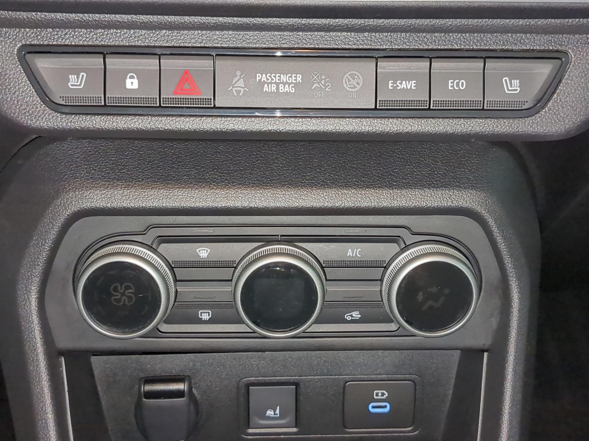 DACIA Jogger HEV 140 Extreme+-image-19
