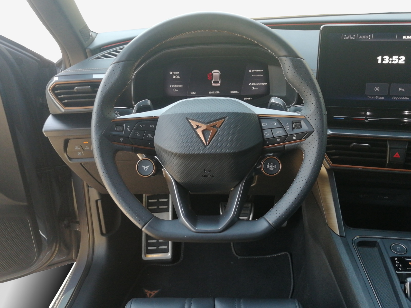 CUPRA LEON ST 2.0 TSI VZ CUP DSG 4Drive-image-9