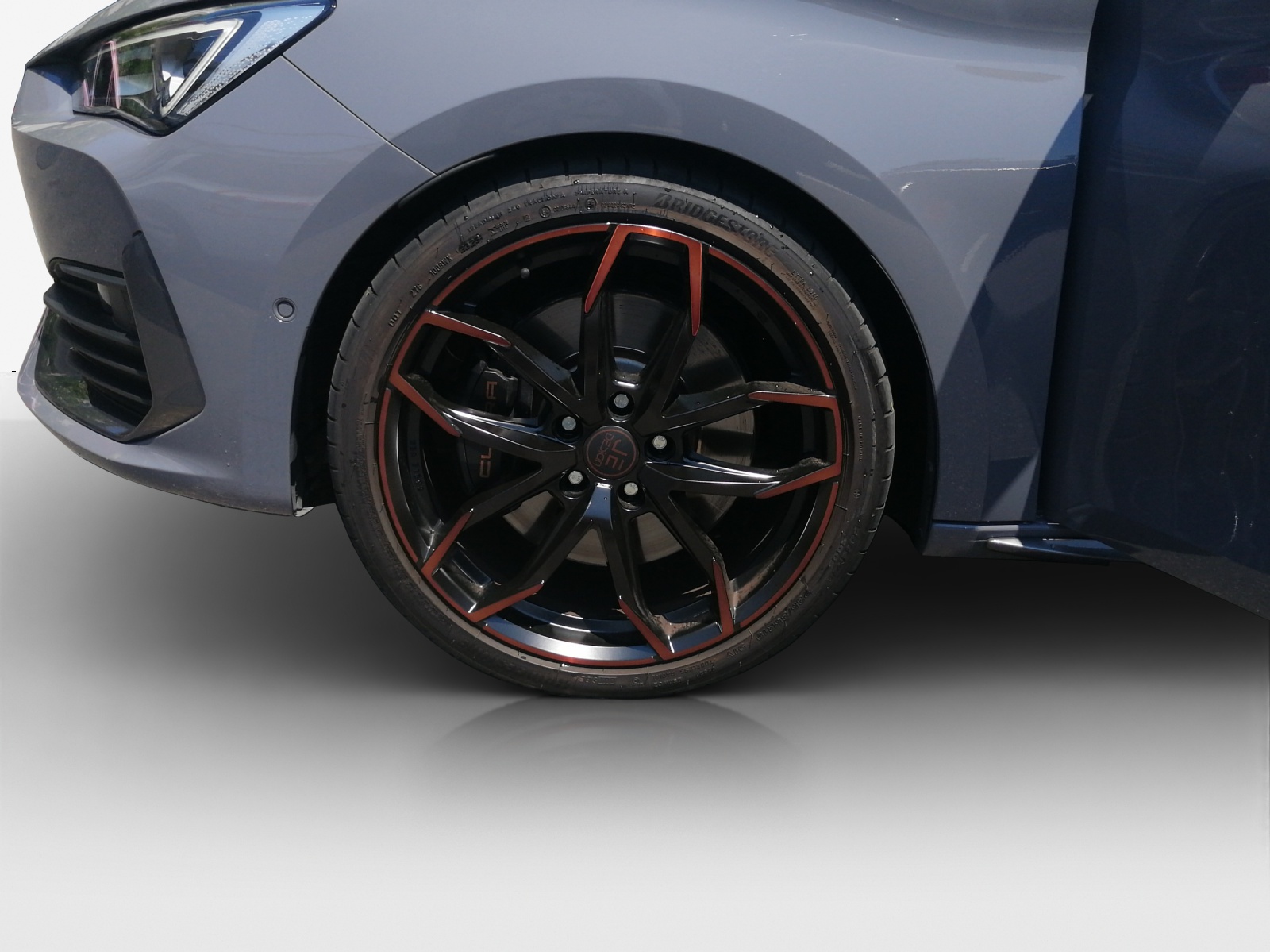 CUPRA LEON ST 2.0 TSI VZ CUP DSG 4Drive-image-15