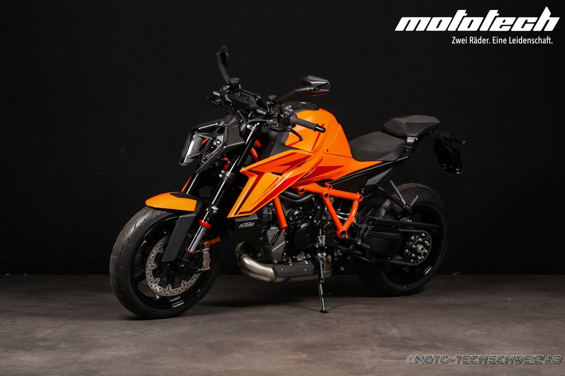 KTM 1390 Super Duke R-image-4