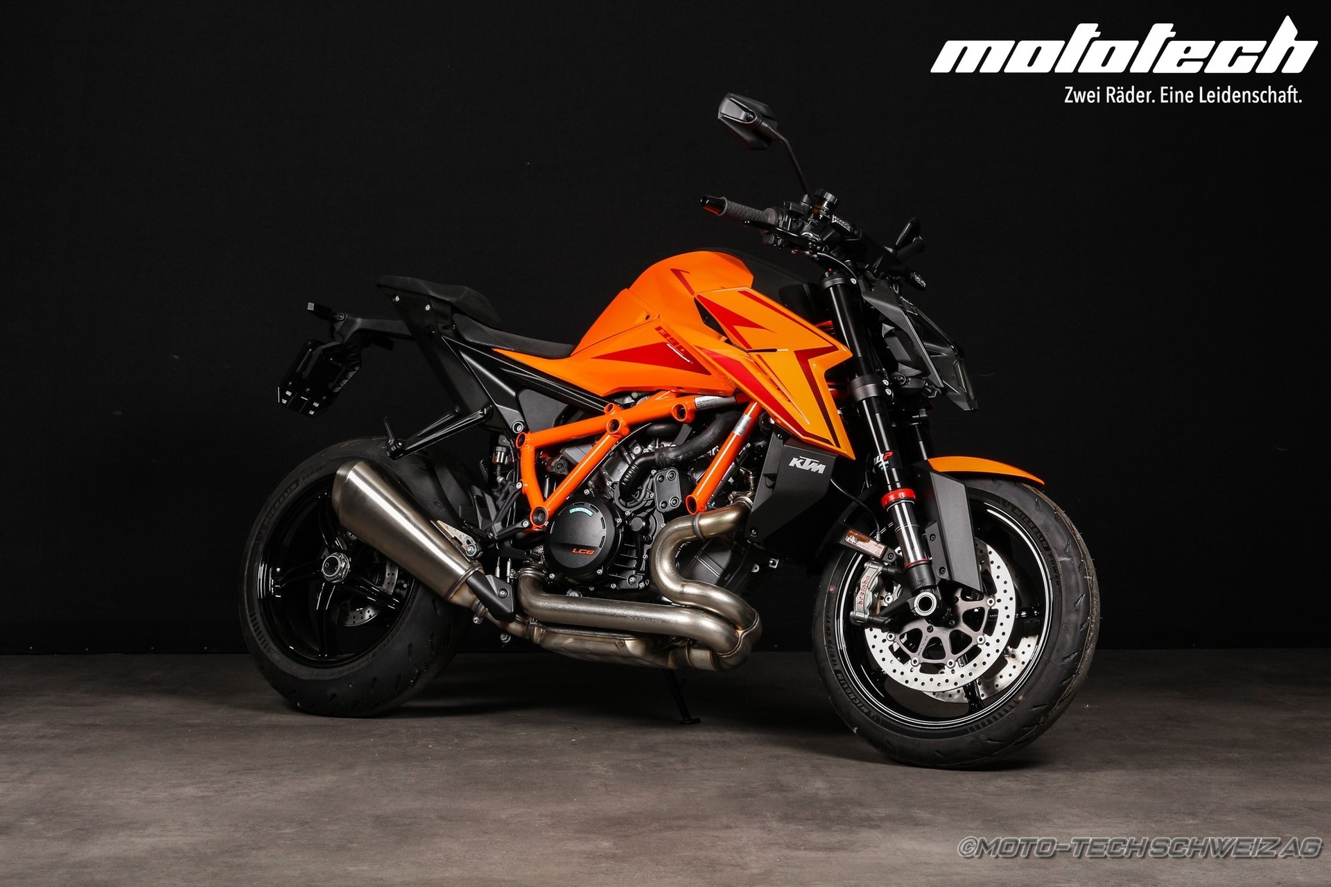 KTM 1390 Super Duke R-image-5