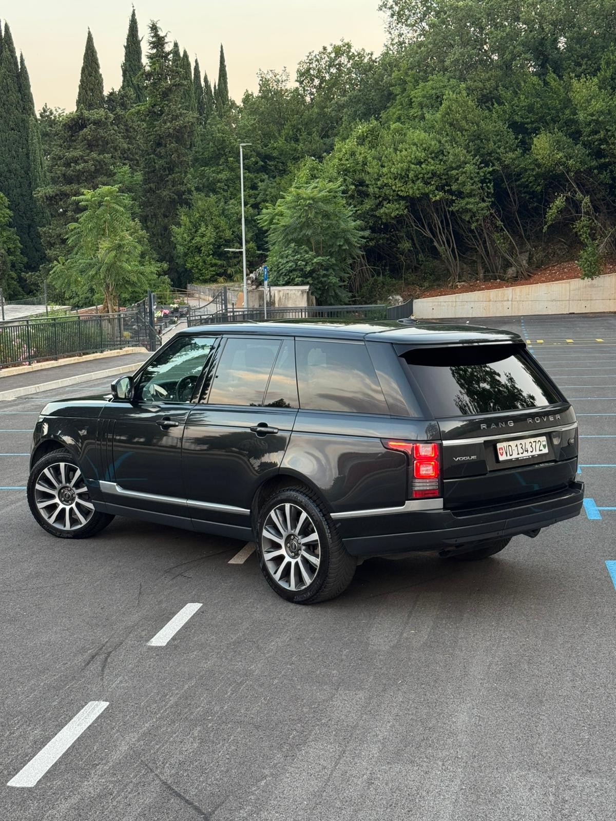 LAND ROVER 3.0 TDV6 Vogue-image-3