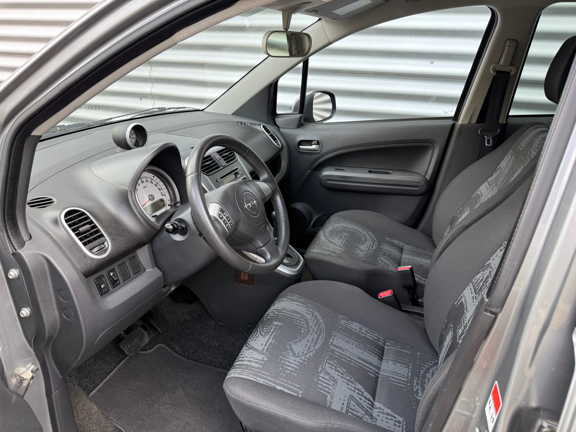 OPEL Agila 1.2 Enjoy Automatic-image-3