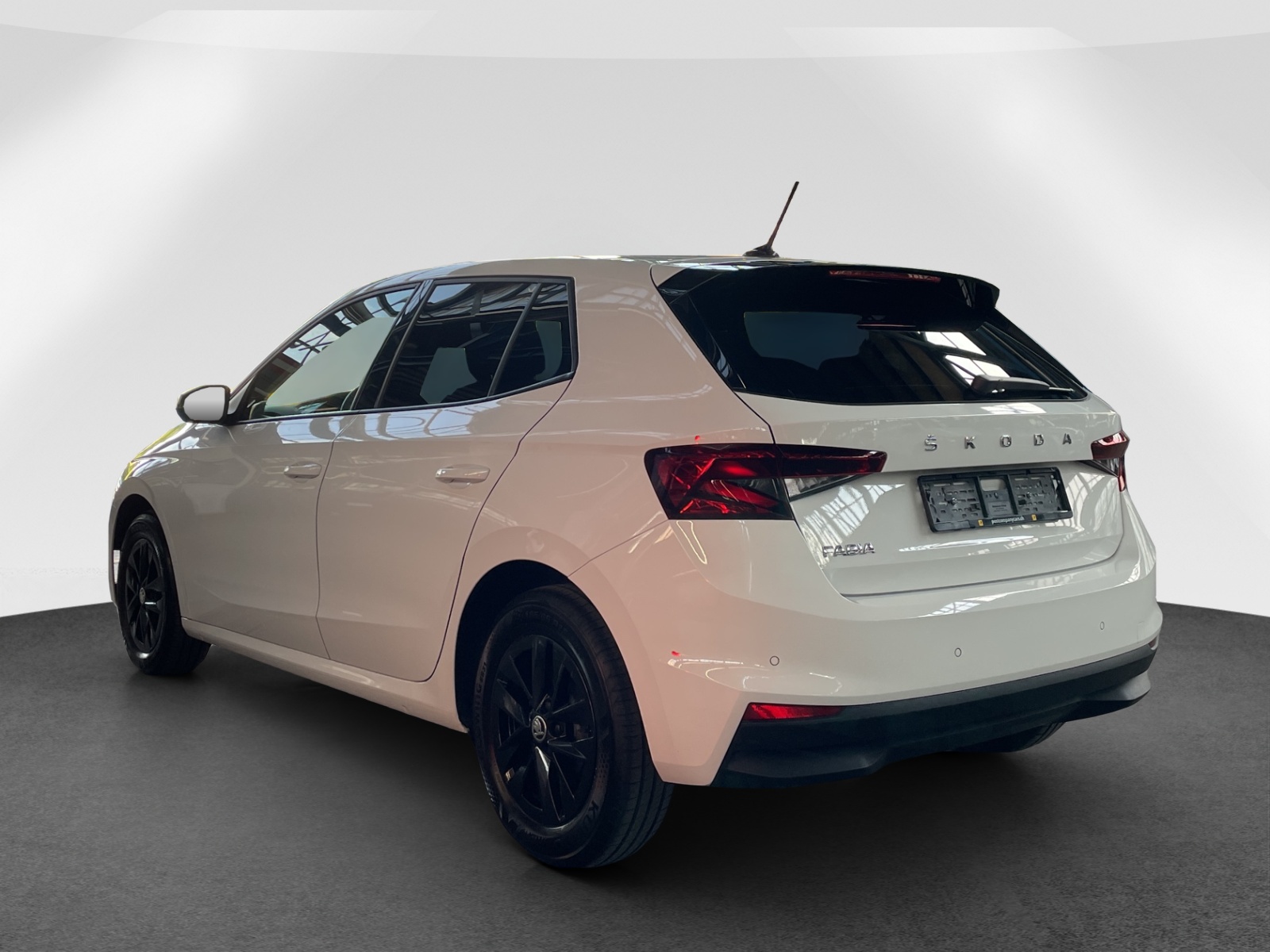 SKODA Fabia 1.0 TSI Ambition DSG-image-3