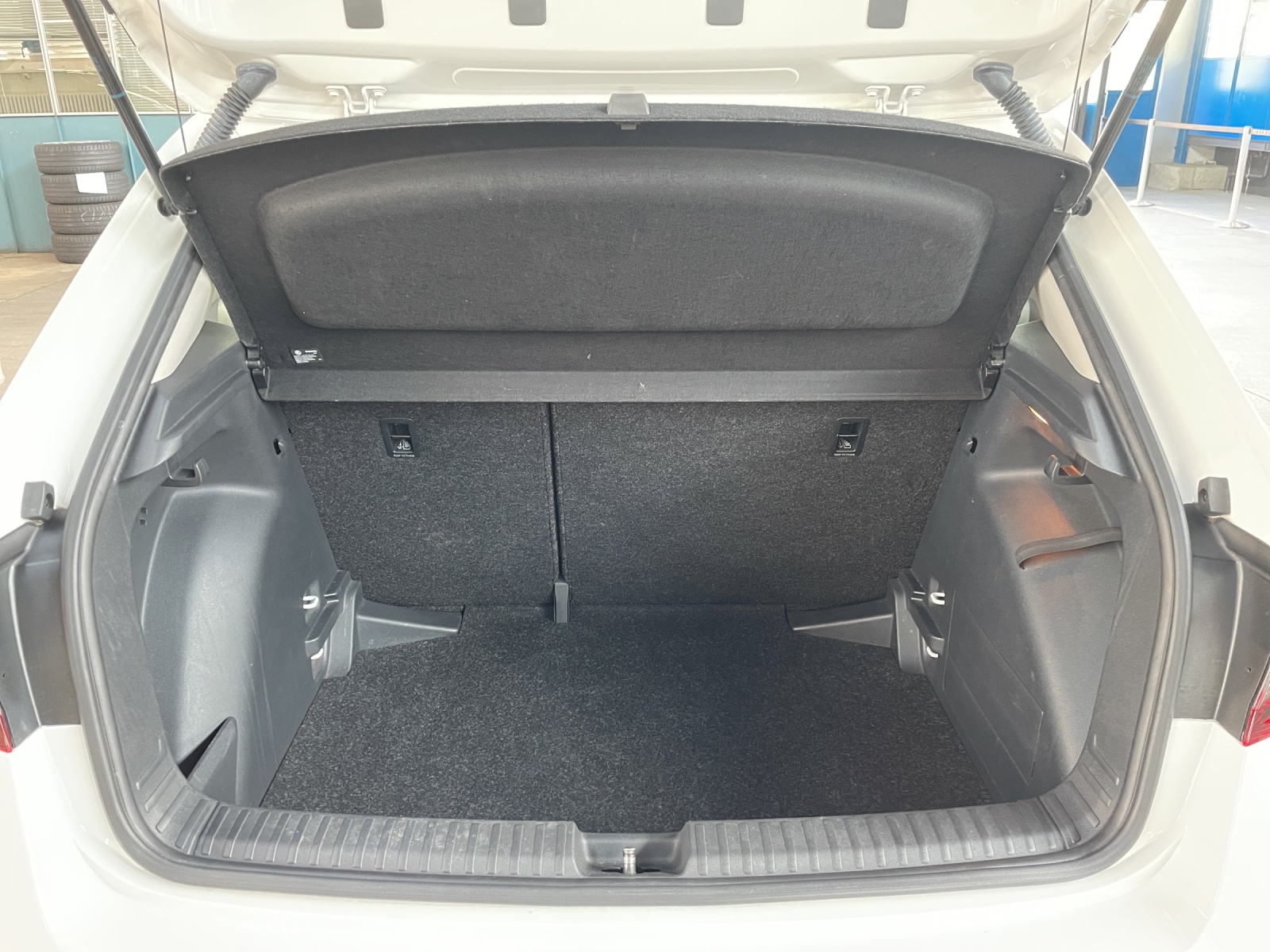 SKODA Fabia 1.0 TSI Ambition DSG-image-10