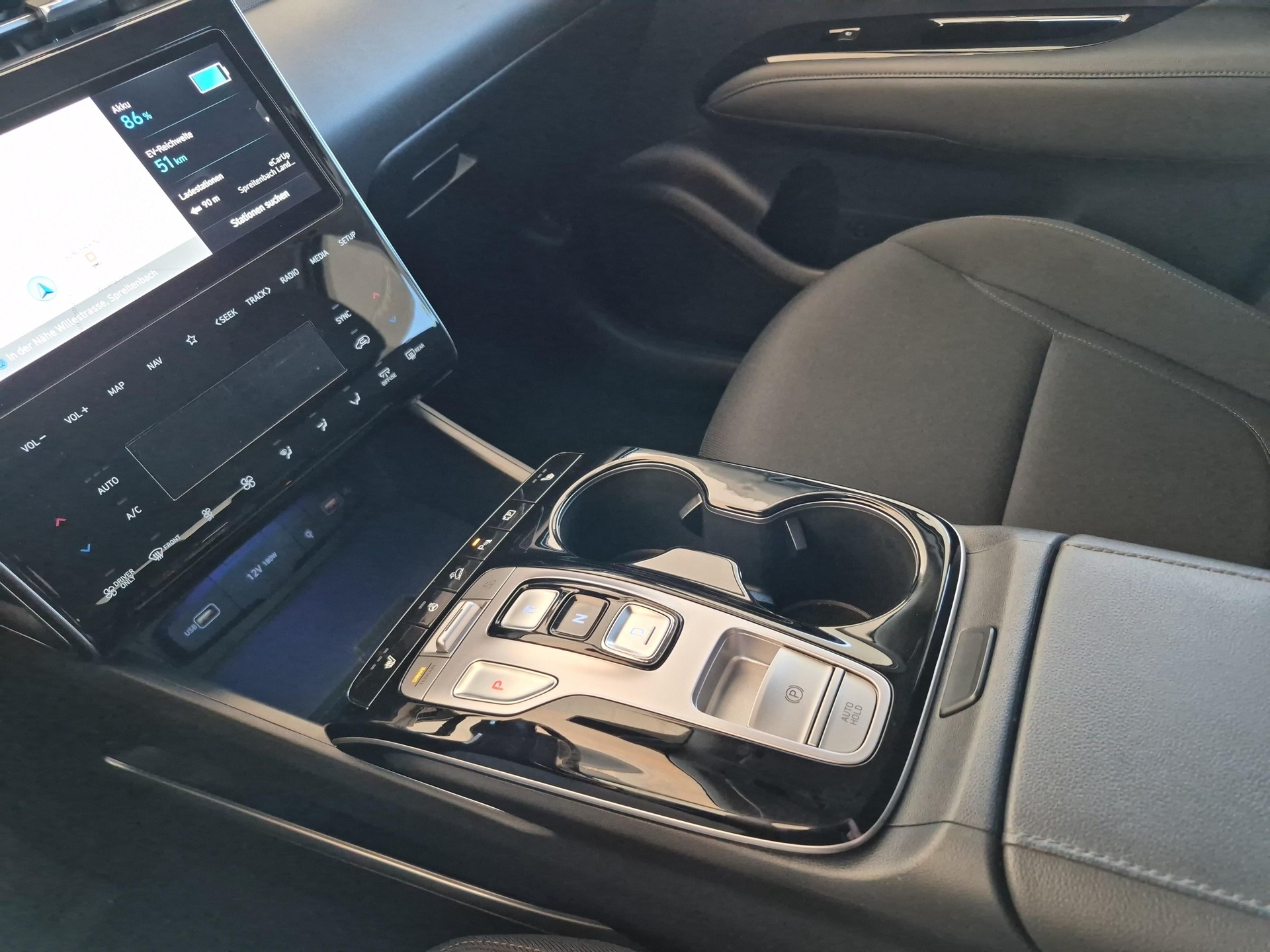 HYUNDAI Tucson 1.6 T-GDi PHEV Vertex 4WD-image-16