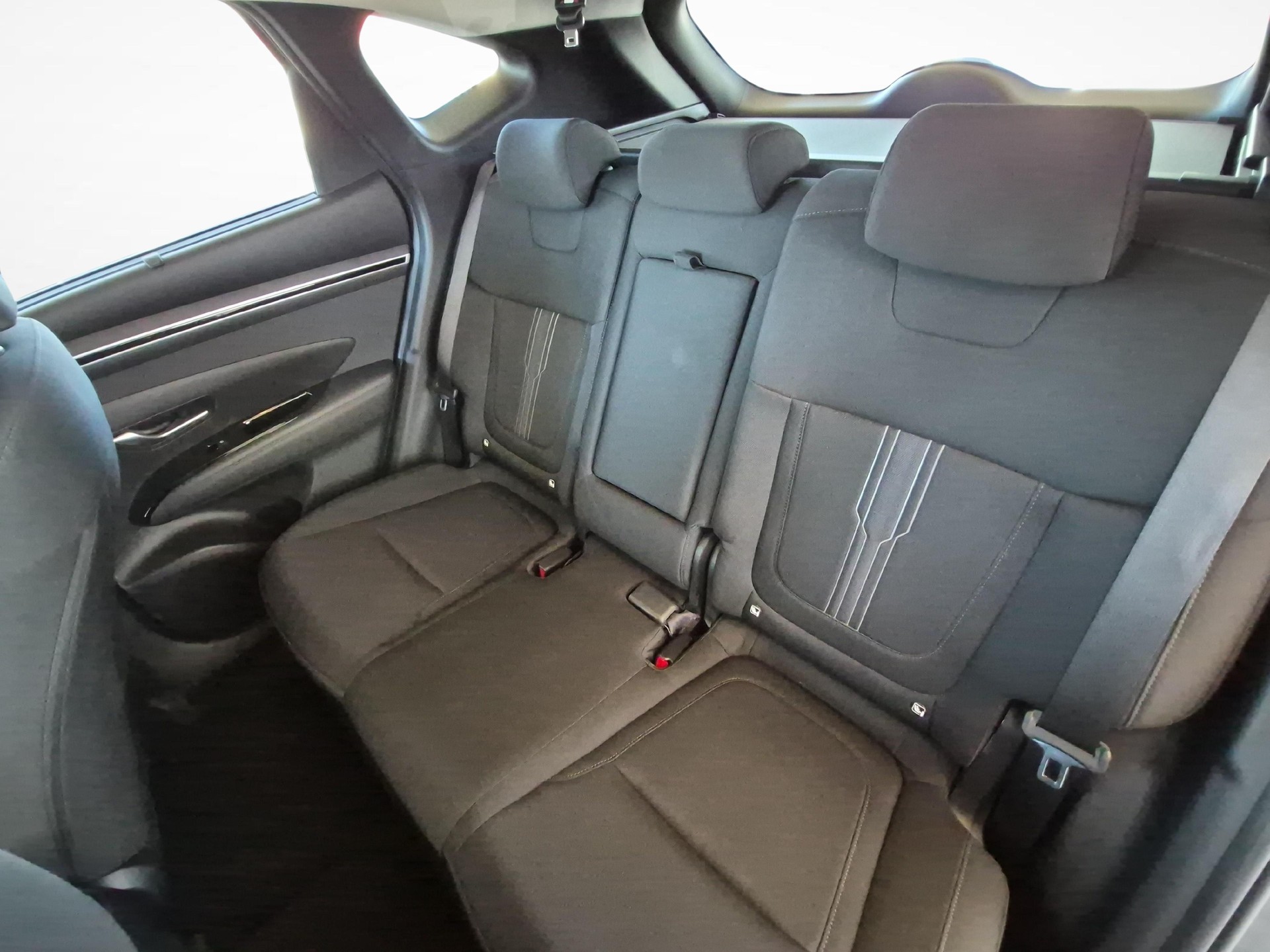 HYUNDAI Tucson 1.6 T-GDi PHEV Vertex 4WD-image-11