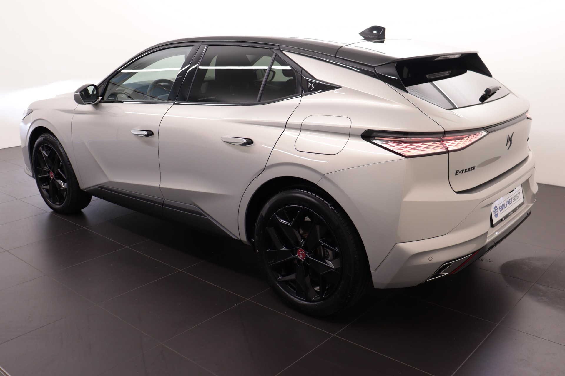 DS AUTOMOBILES 4 1.6 E-Tense Ligne Noire / ab 1.99% Leasing bei Abschluss einer Protect Autoversicherung-image-6