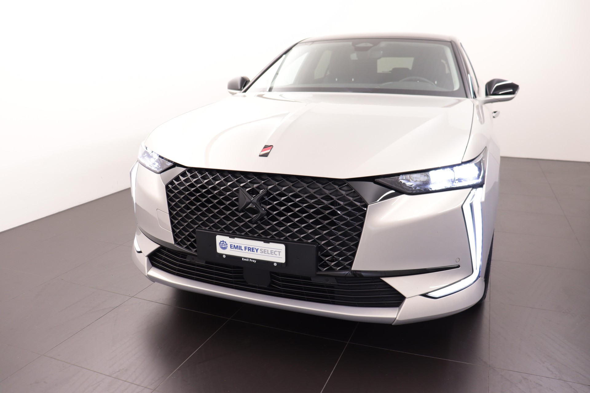 DS AUTOMOBILES 4 1.6 E-Tense Ligne Noire / ab 1.99% Leasing bei Abschluss einer Protect Autoversicherung-image-0