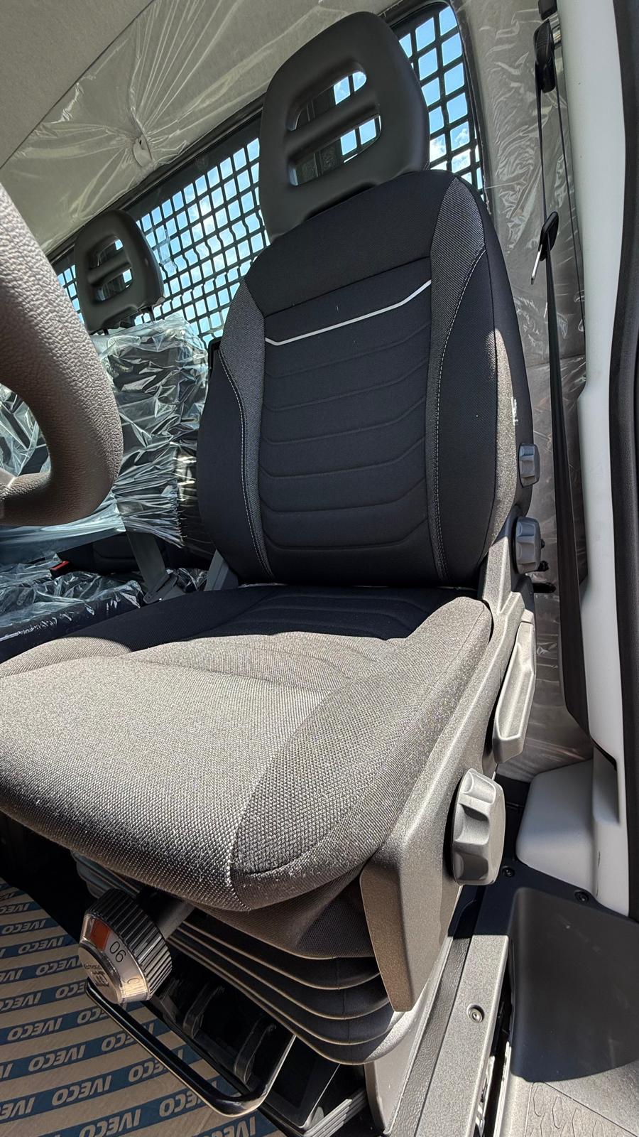 IVECO DAILY BRÜCKE 35S16BA8 2.3L 160PS, Nutzlast 1060kg, Anhängerlast 3500kg-image-9