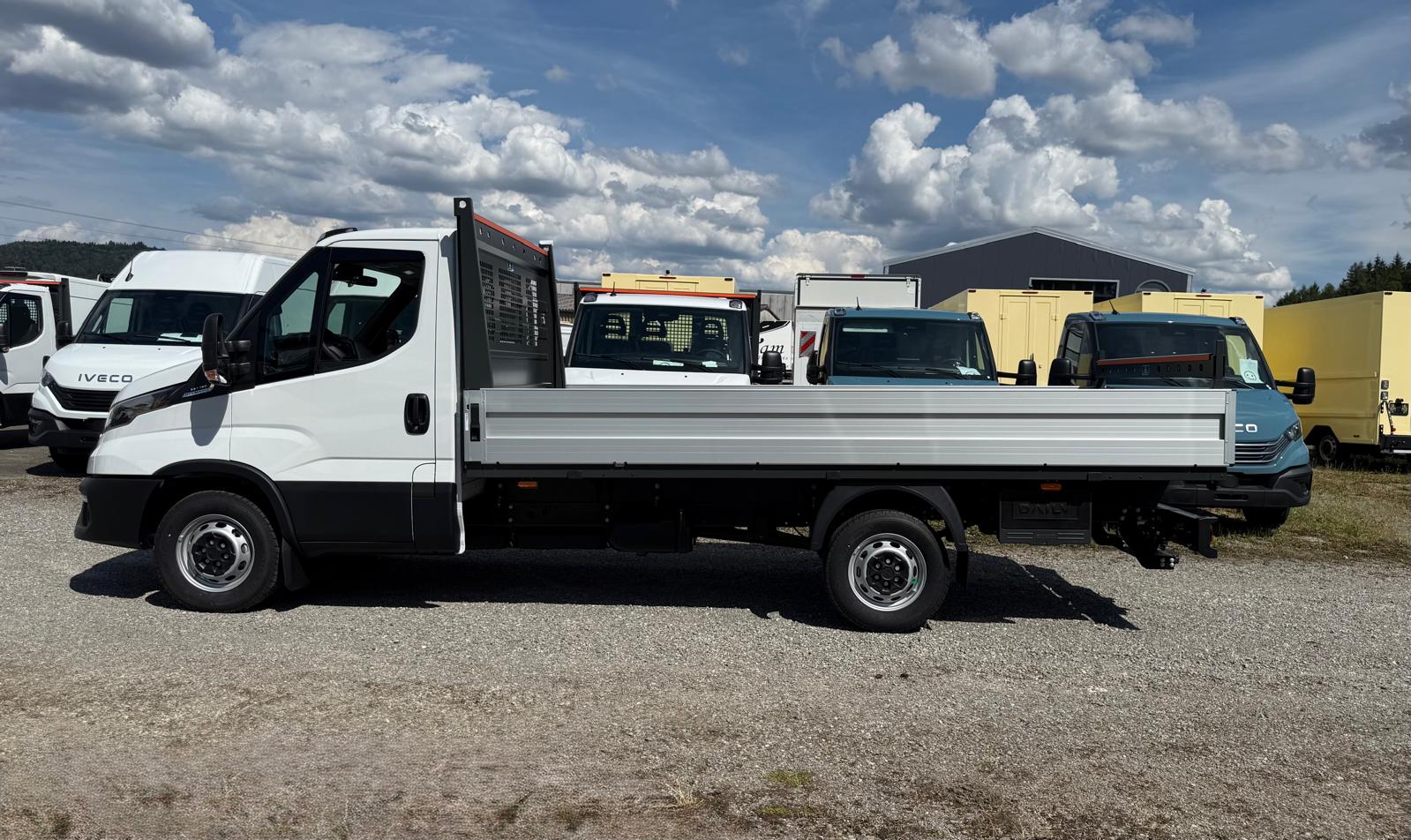 IVECO DAILY BRÜCKE 35S16BA8 2.3L 160PS, Nutzlast 1060kg, Anhängerlast 3500kg-image-1