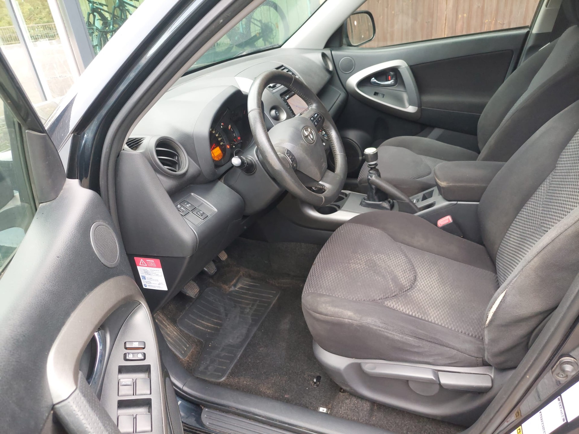 TOYOTA RAV-4 2.0 16V Linea Terra-image-7