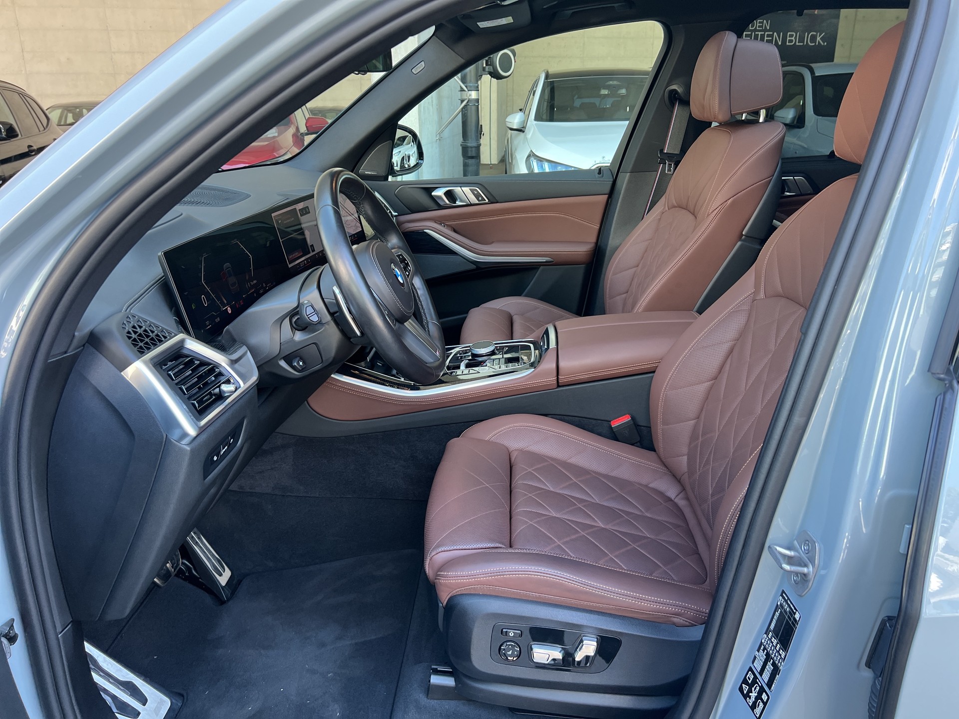 BMW X5 xDrive 48V 40d M Sport Pro Steptronic-image-10