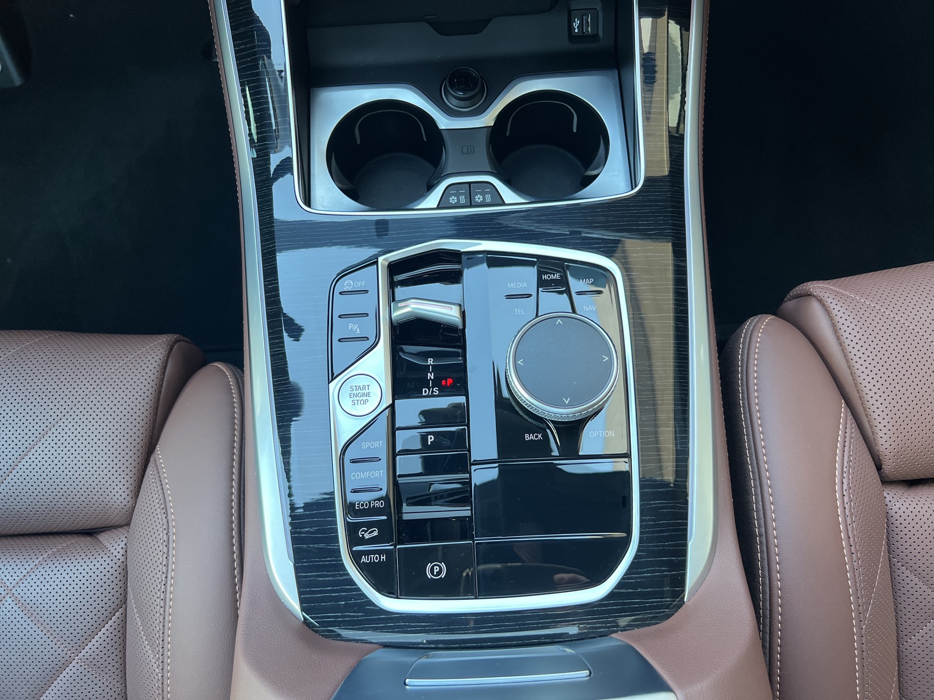 BMW X5 xDrive 48V 40d M Sport Pro Steptronic-image-16