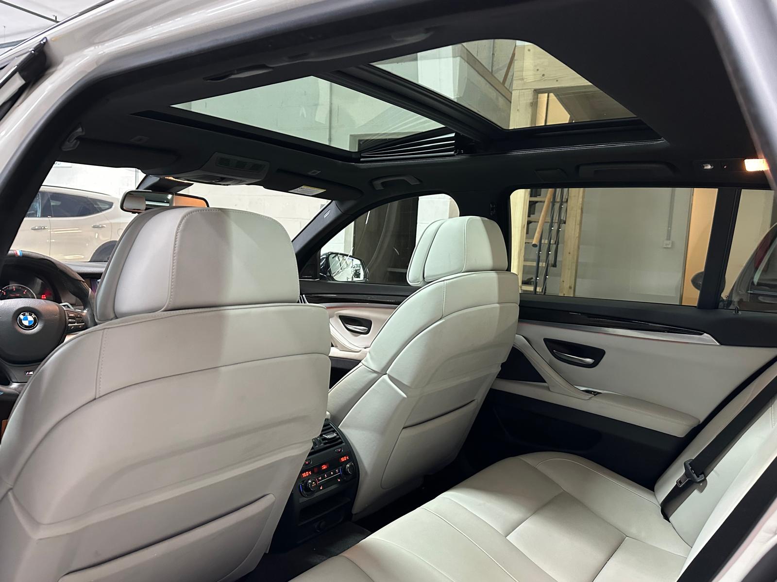 BMW M550d xDrive Touring Steptronic-image-11