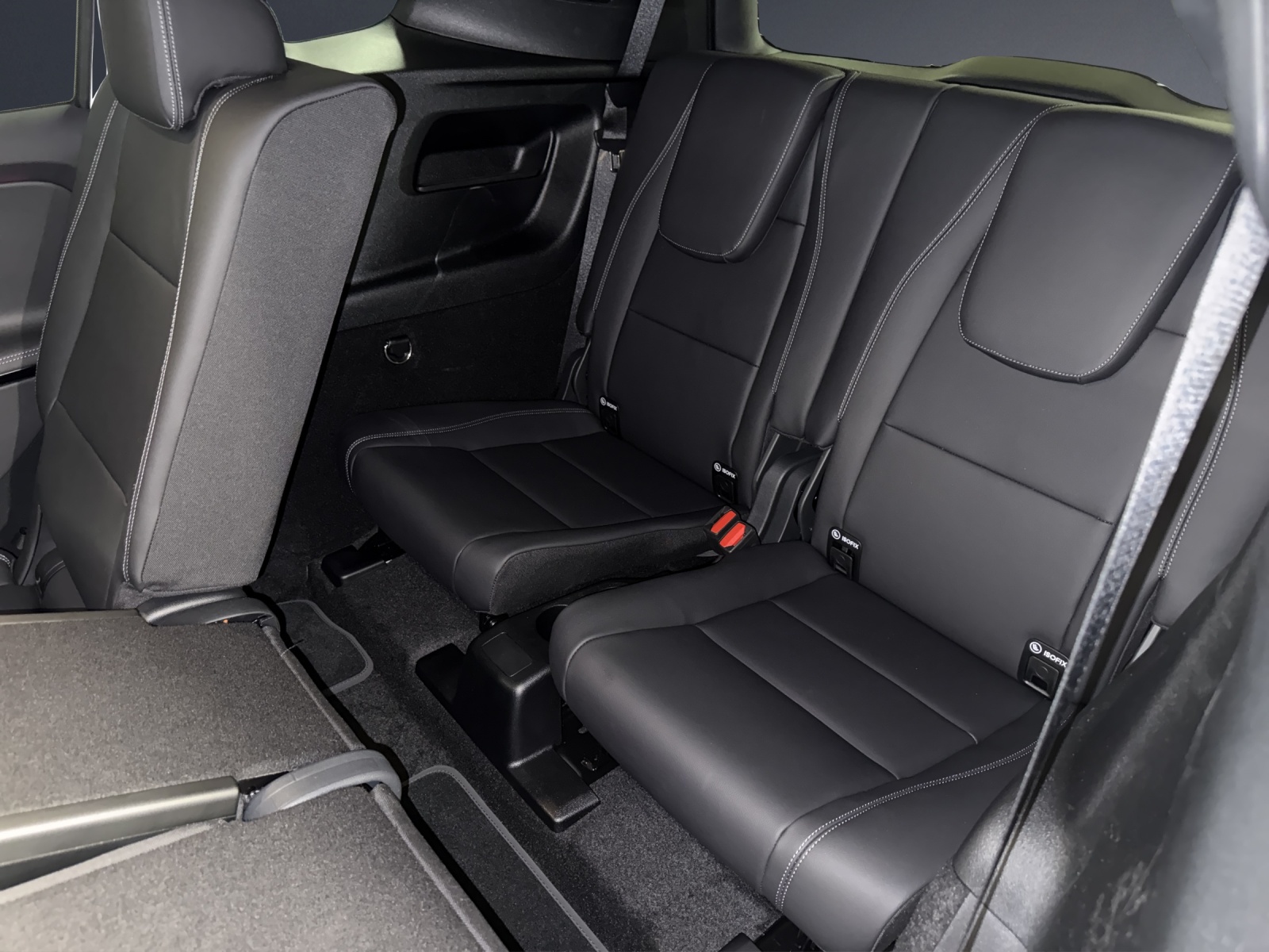 MERCEDES-BENZ GLB 220 4Matic-image-11