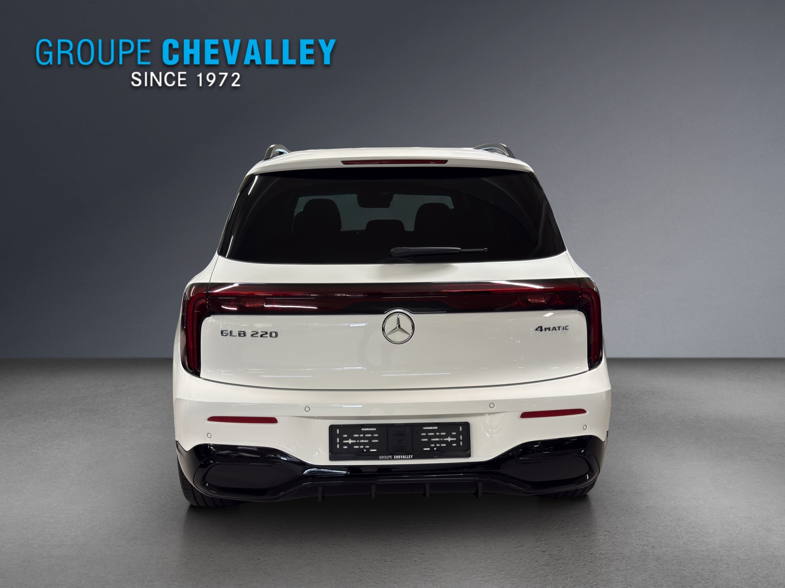 MERCEDES-BENZ GLB 220 4Matic-image-4
