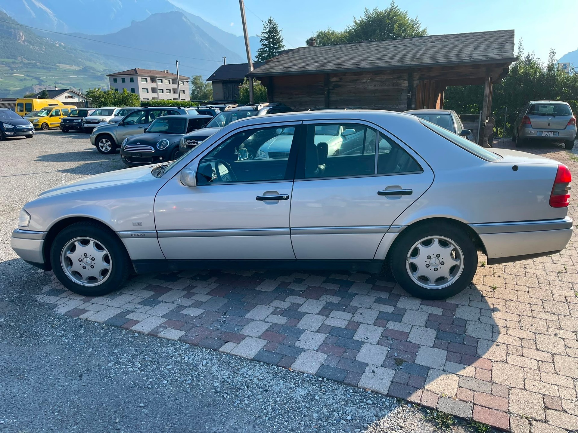 MERCEDES-BENZ C 250 D Elégance-image-2
