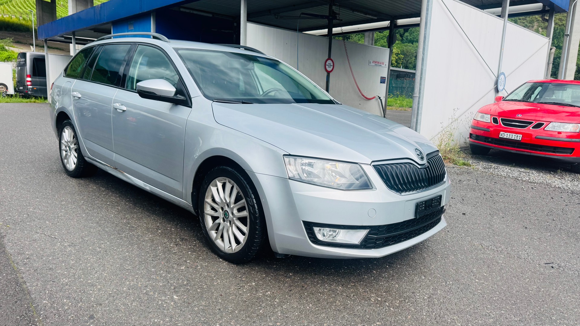 SKODA Octavia Combi 1.8 TSI Ambition 4x4 DSG-image-10