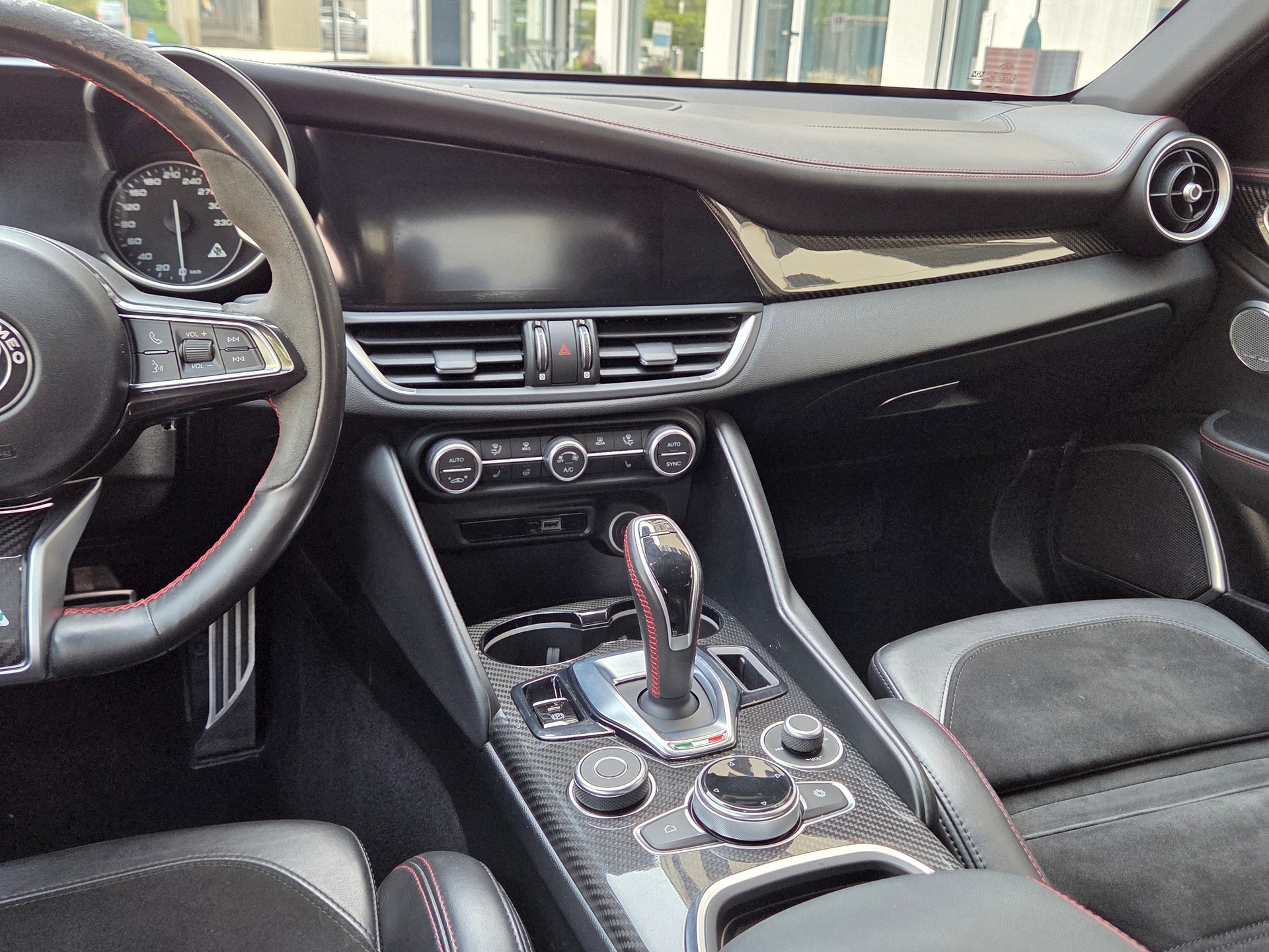 ALFA ROMEO Giulia 2.9 V6 Quadrifoglio Automatic-image-9