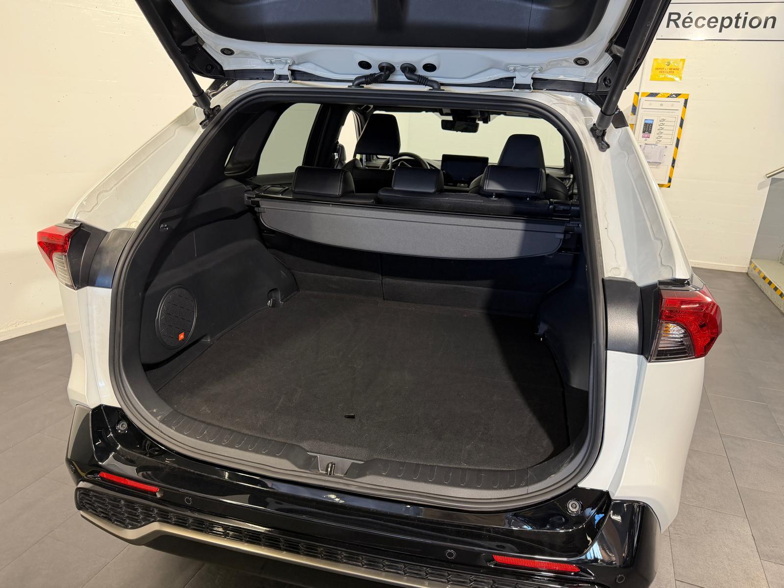 TOYOTA RAV4 2.5 Plug-In-Hybrid GR Sport-showroom-element-2