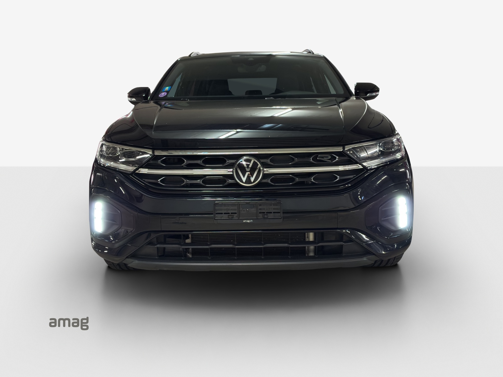VW T-Roc 2.0 TSI R-Line DSG 4Motion-image-6