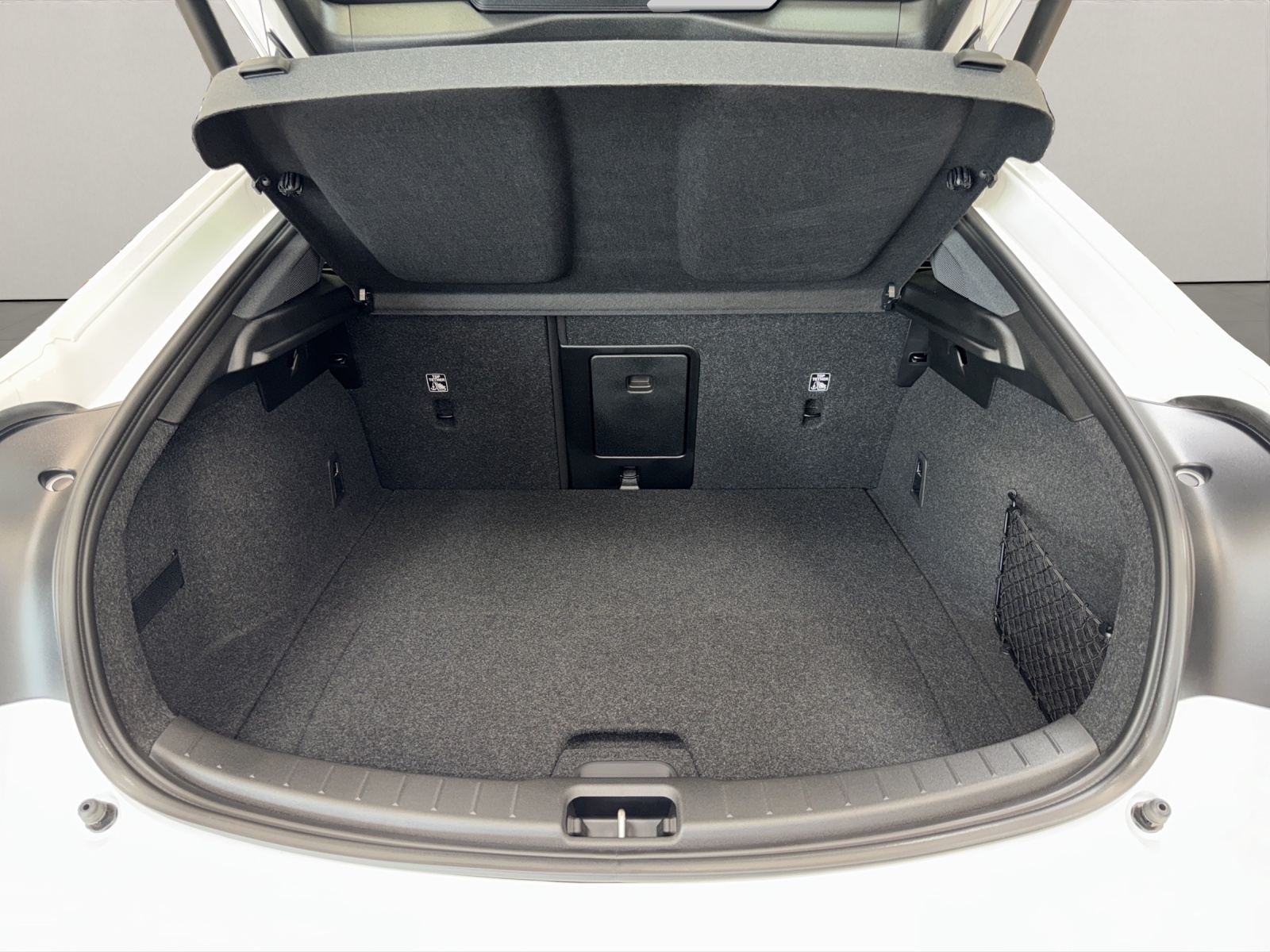 POLESTAR 2 Long Range Single Motor Prime-image-15