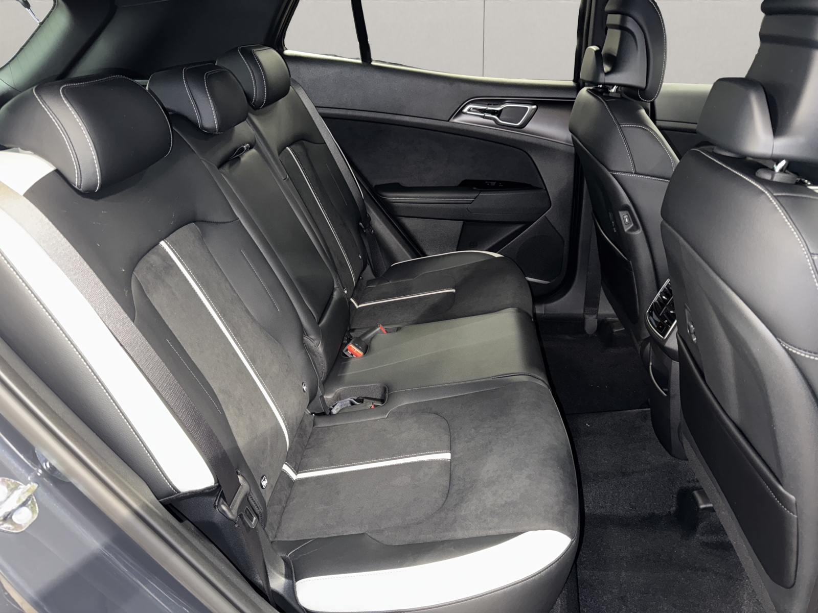 KIA Sportage 1.6 T-GDi GT-Line-image-12