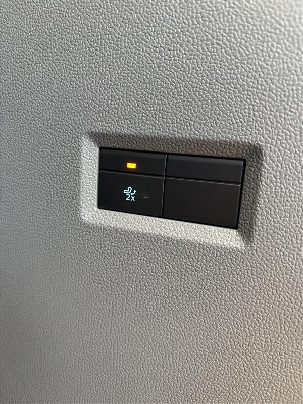 FORD Transit Custom Combi 320 L1H1 Trail Automat 4x4-image-10