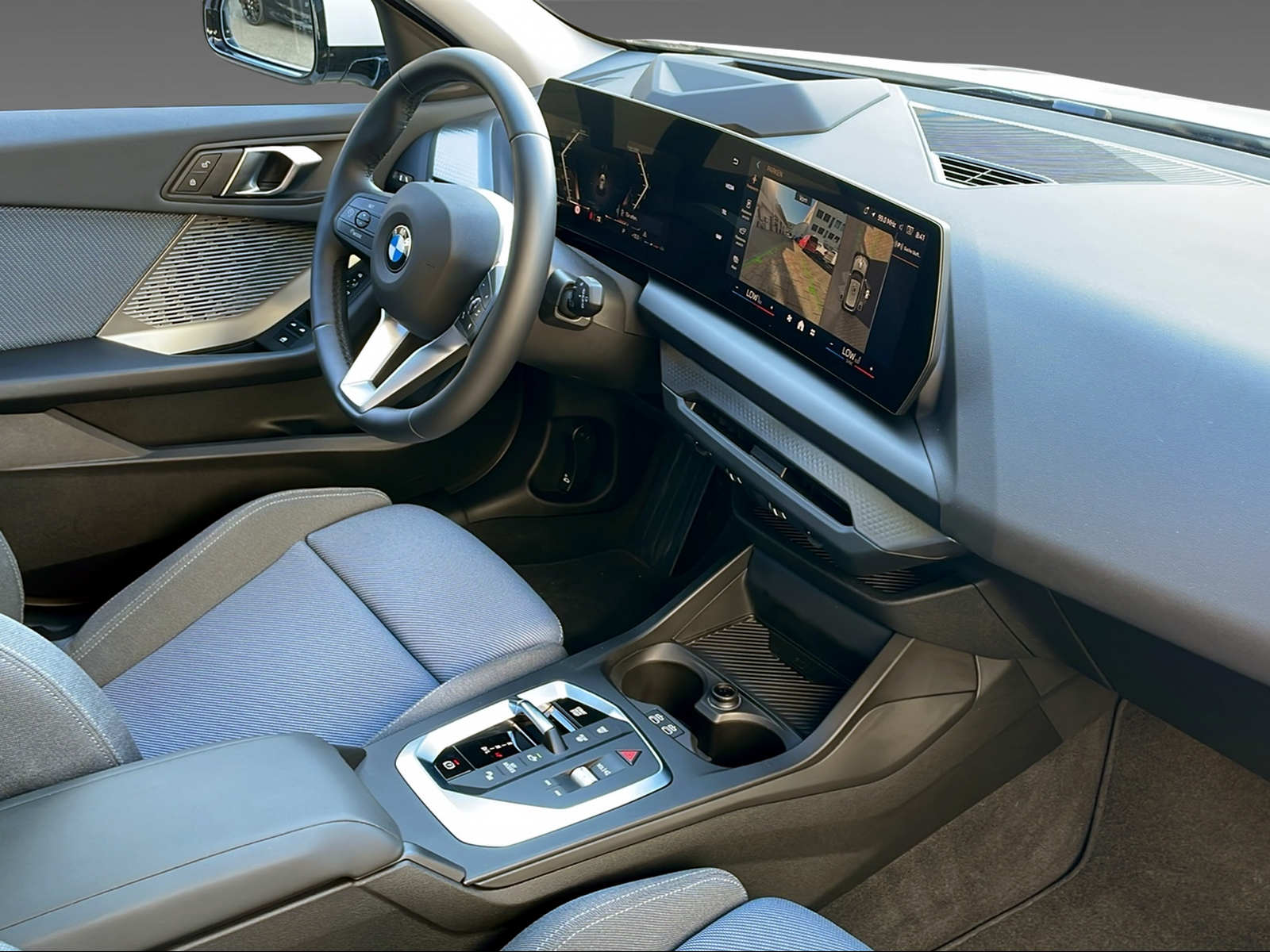 BMW 120i M Sport Pro Steptronic-image-6