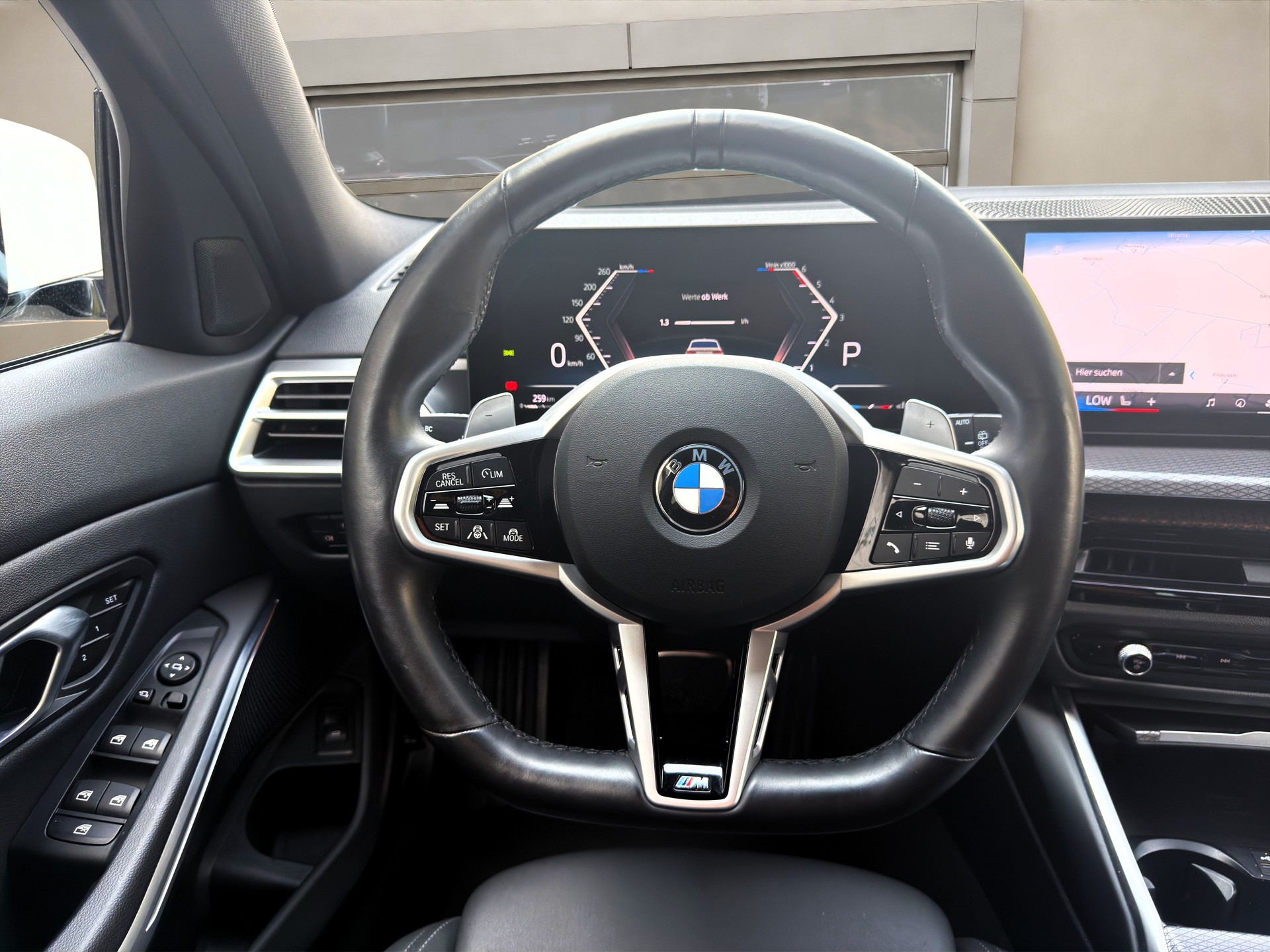 BMW 330d xDrive 48V Touring Steptronic❗FACELIFT & M Sport❗✅CH-Fahrzeug & Werksgarantie und 8-fach bereift auf ALU✅-image-12
