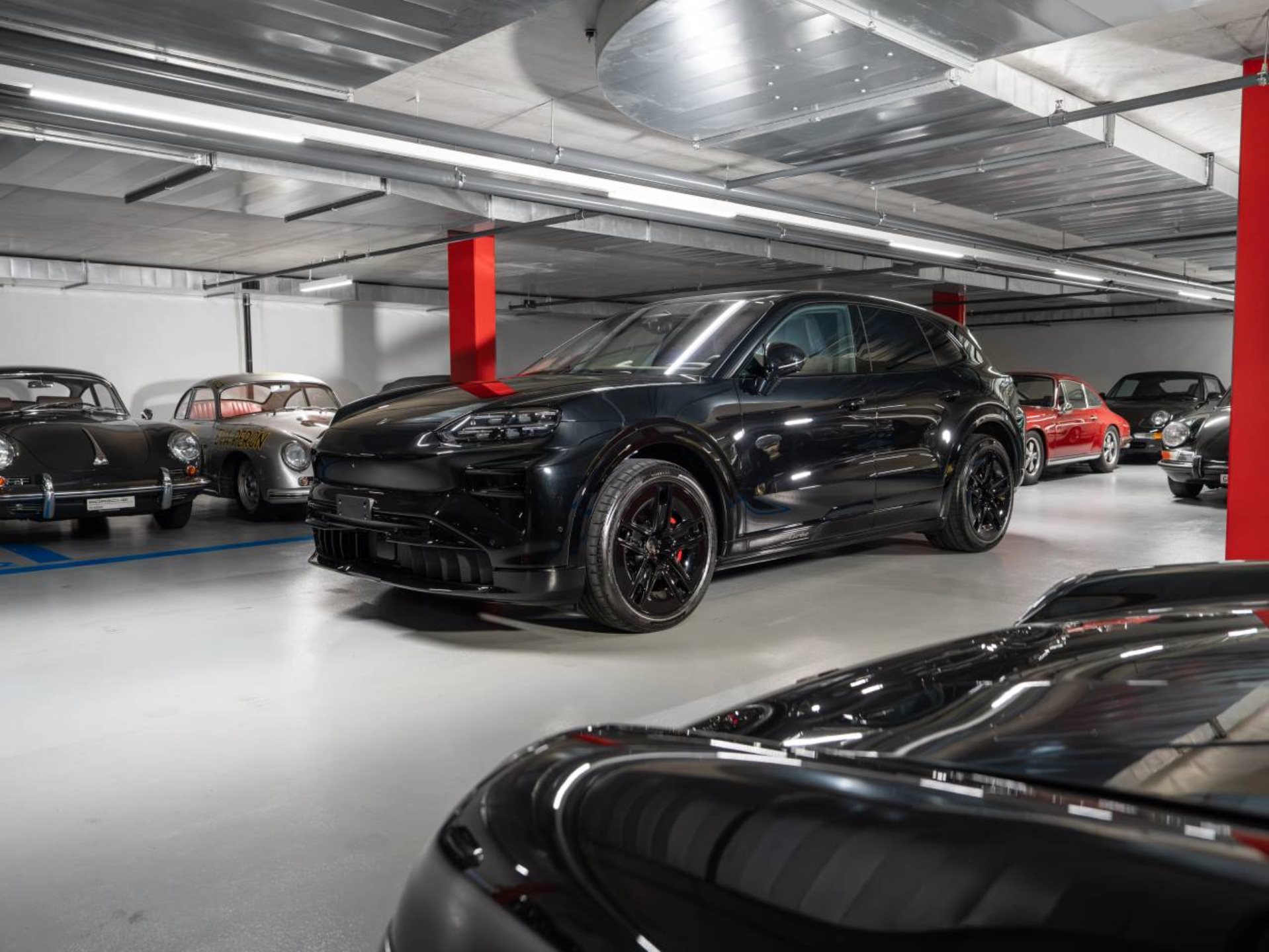 PORSCHE Cayenne Turbo Electric-image-0