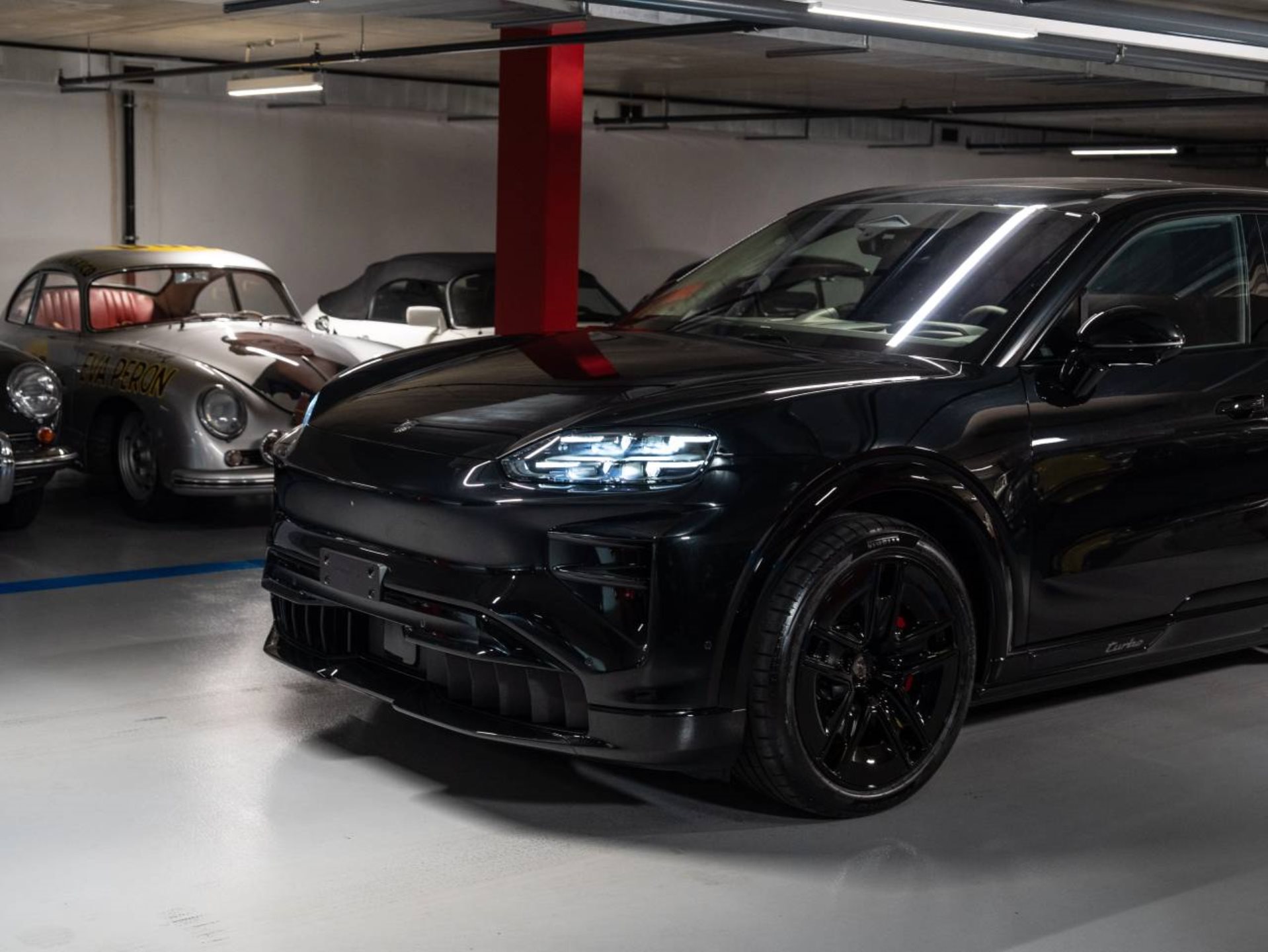 PORSCHE Cayenne Turbo Electric-image-21