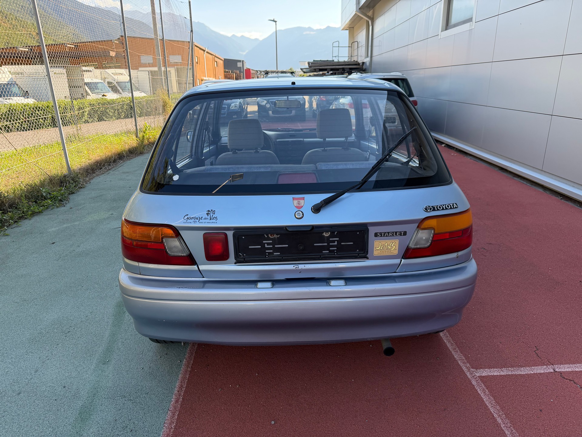 TOYOTA Starlet 1.3 XLi Dance-image-5