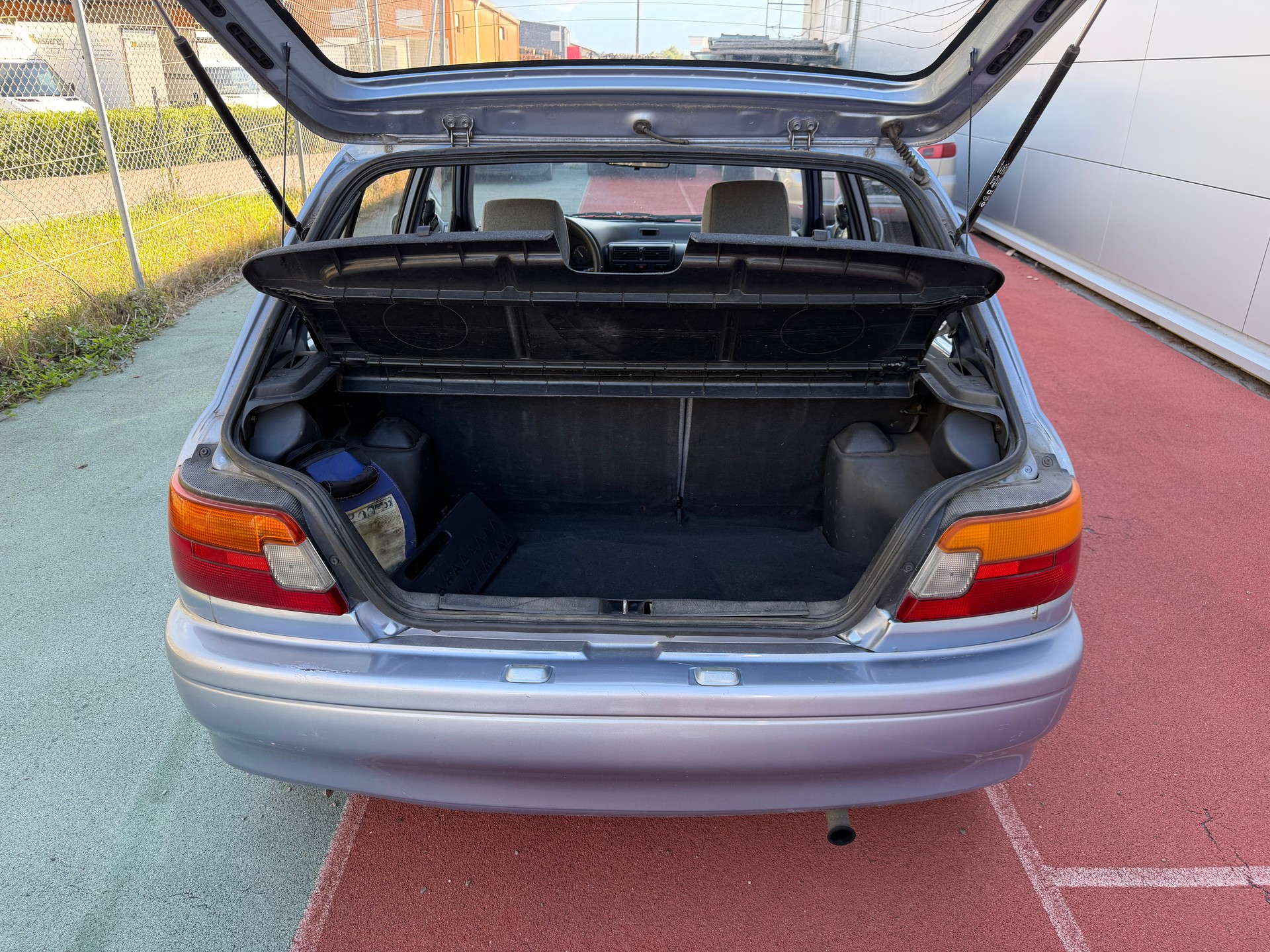TOYOTA Starlet 1.3 XLi Dance-image-12