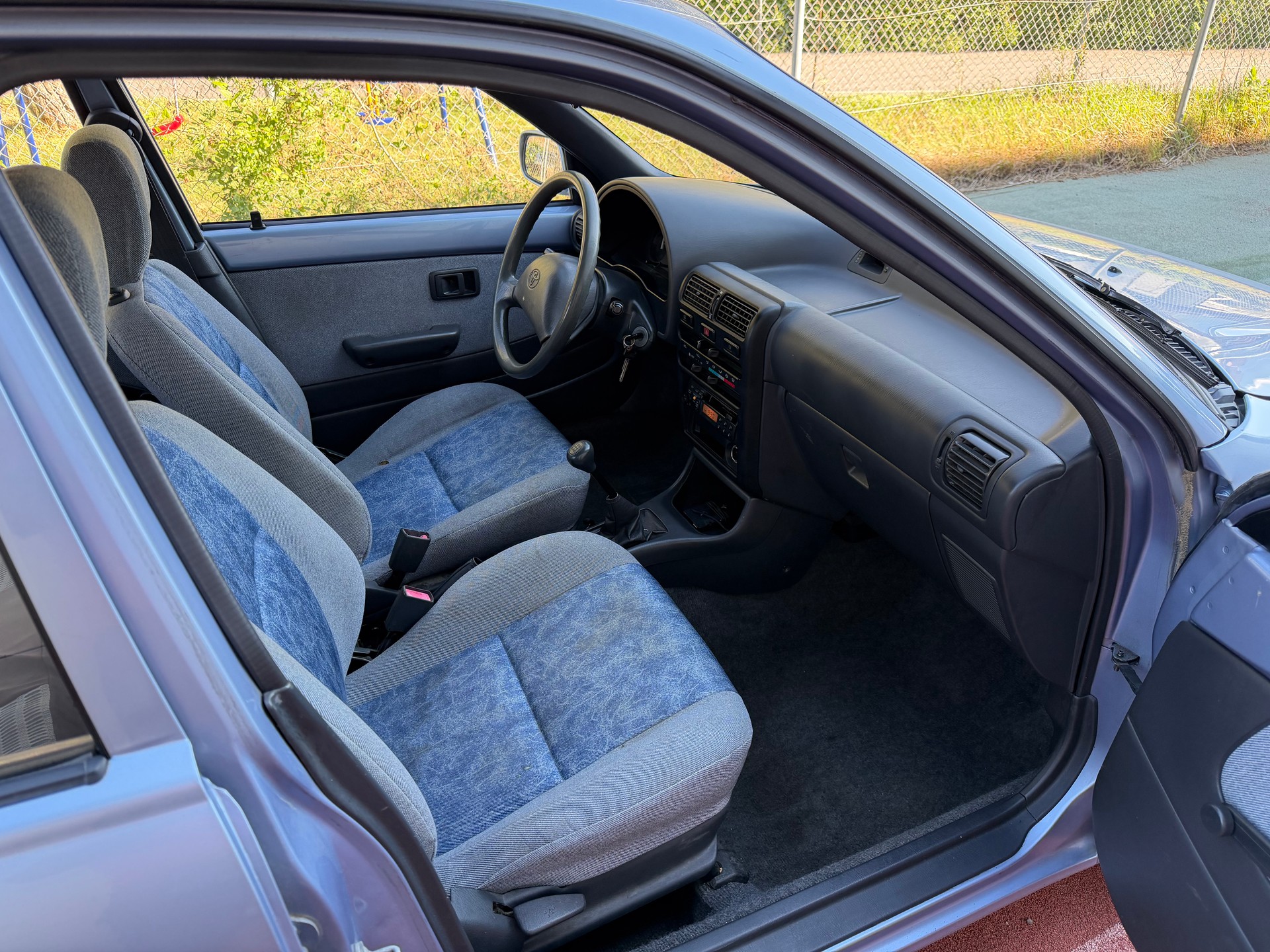 TOYOTA Starlet 1.3 XLi Dance-image-9