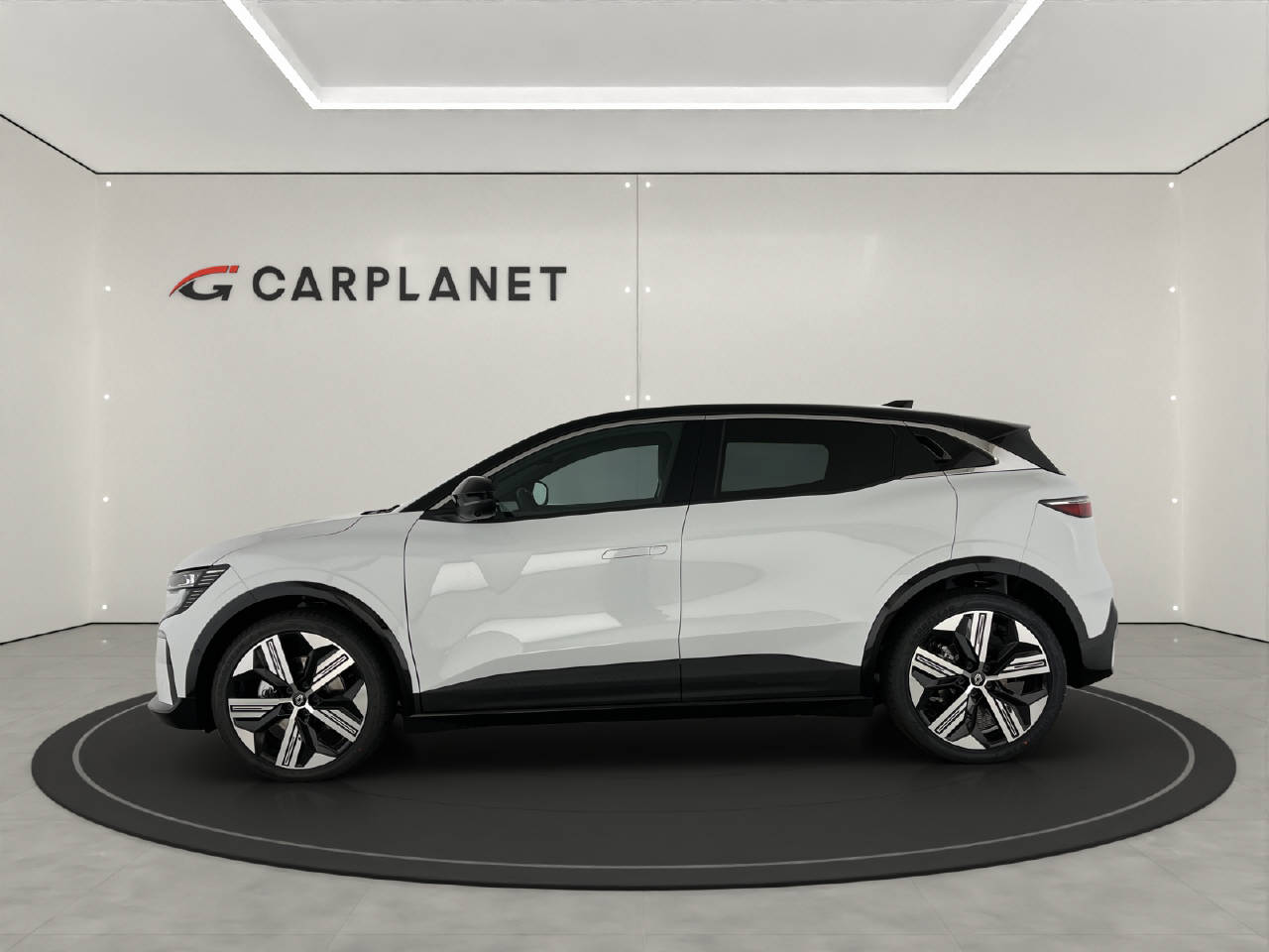 RENAULT Mégane E-Tech iconic-showroom-element-1