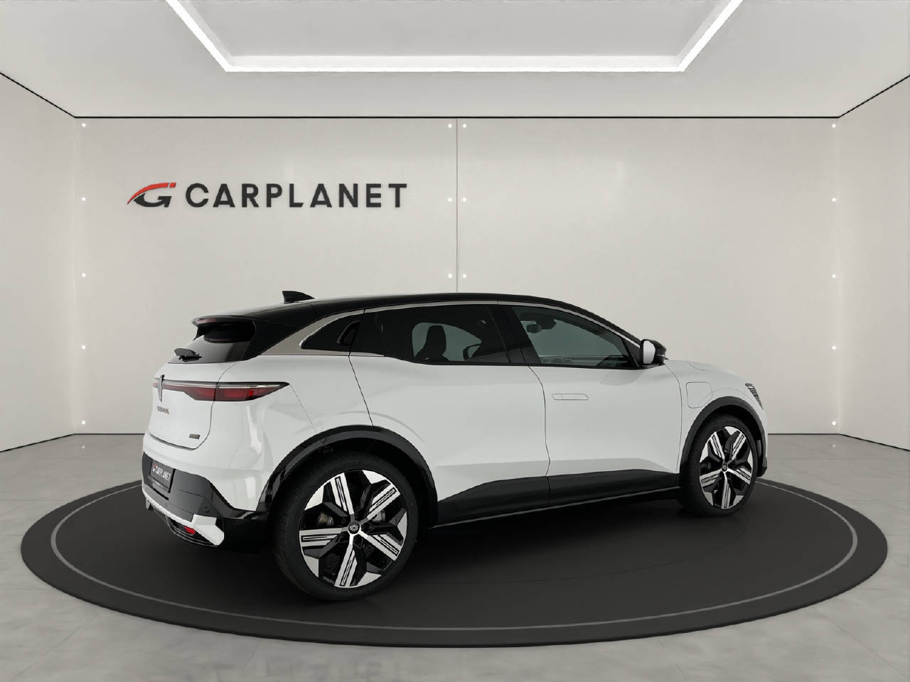 RENAULT Mégane E-Tech iconic-showroom-element-2