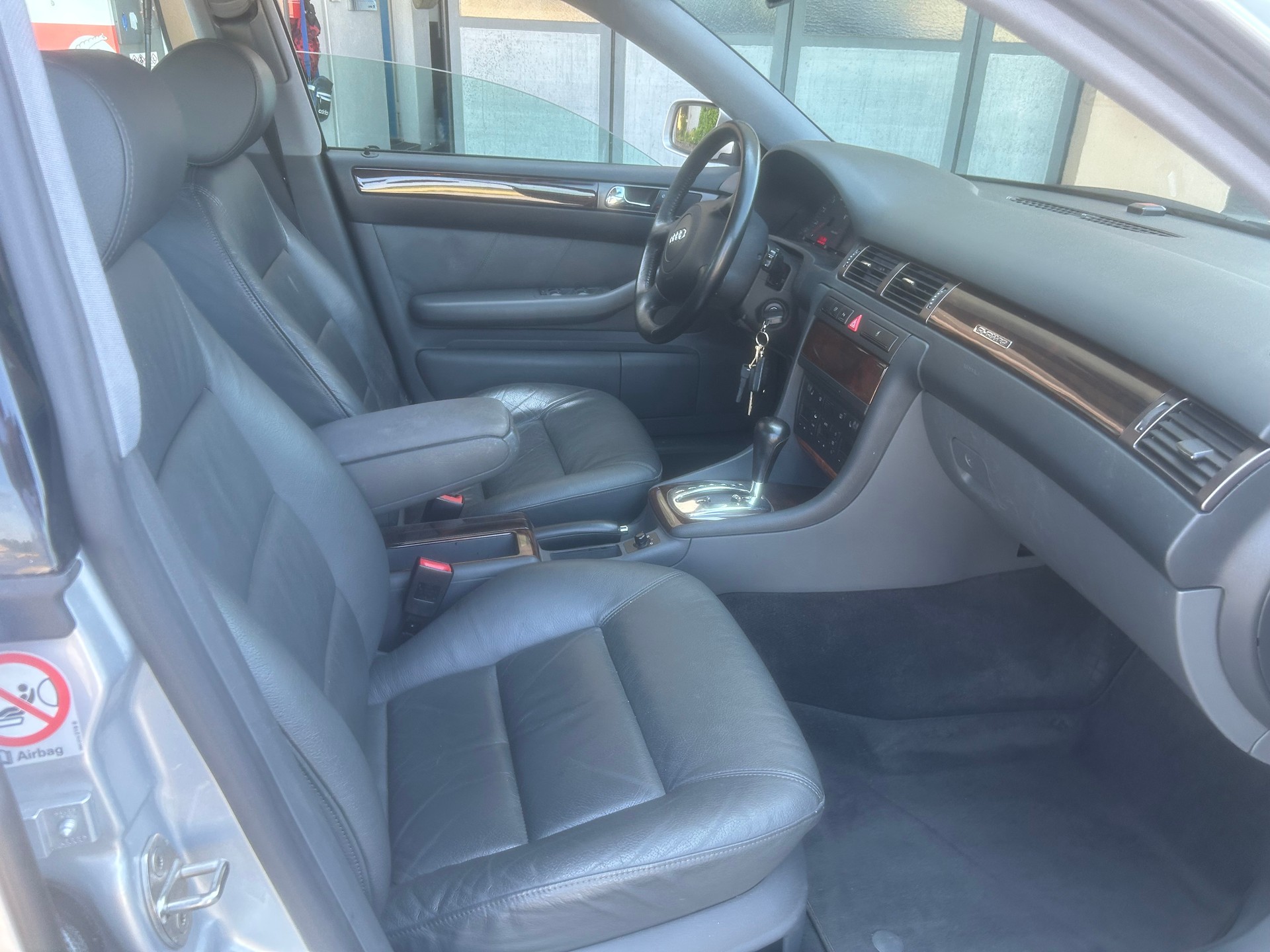 AUDI A6 4.2 quattro Ambiente tiptronic-image-6