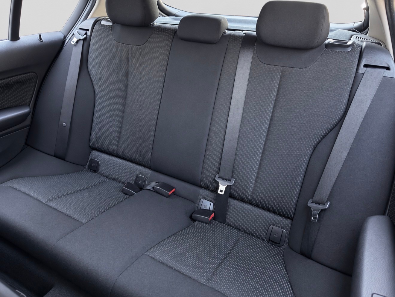 BMW 116i Urban Line Steptronic-image-3