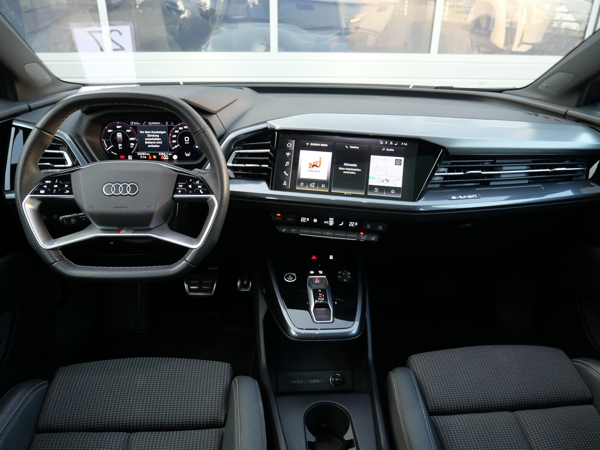 AUDI Q4 e-tron 45 Attraction S-Line quattro *CH-Auto, Panoramadach, 8 Reifen*-image-13