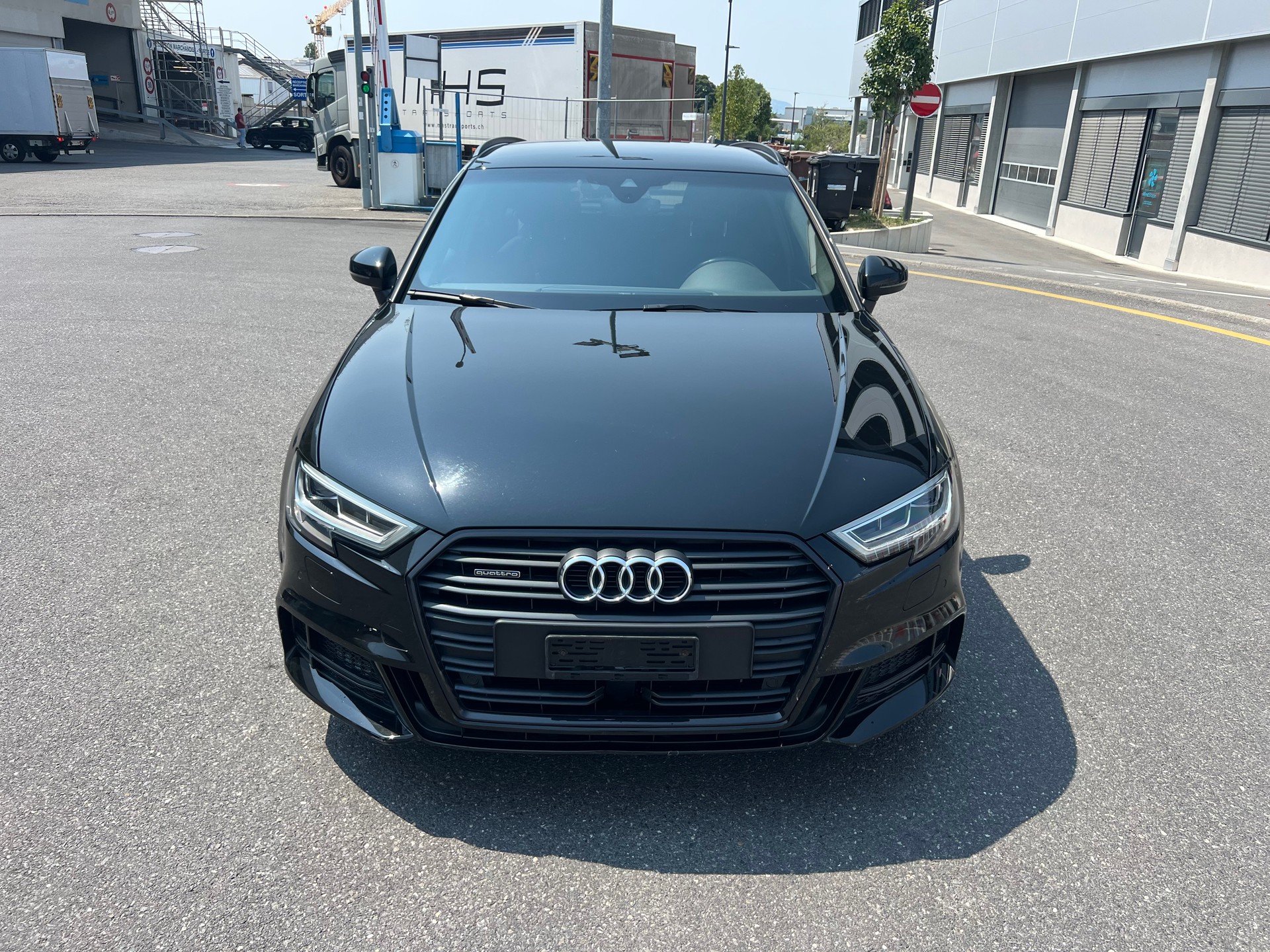 AUDI A3 Sportback 2.0 TFSI Sport quattro S-tronic-image-1