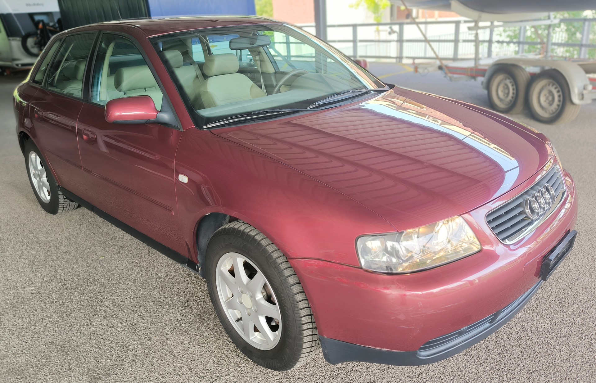 AUDI A3 1.8 Ambiente-image-1