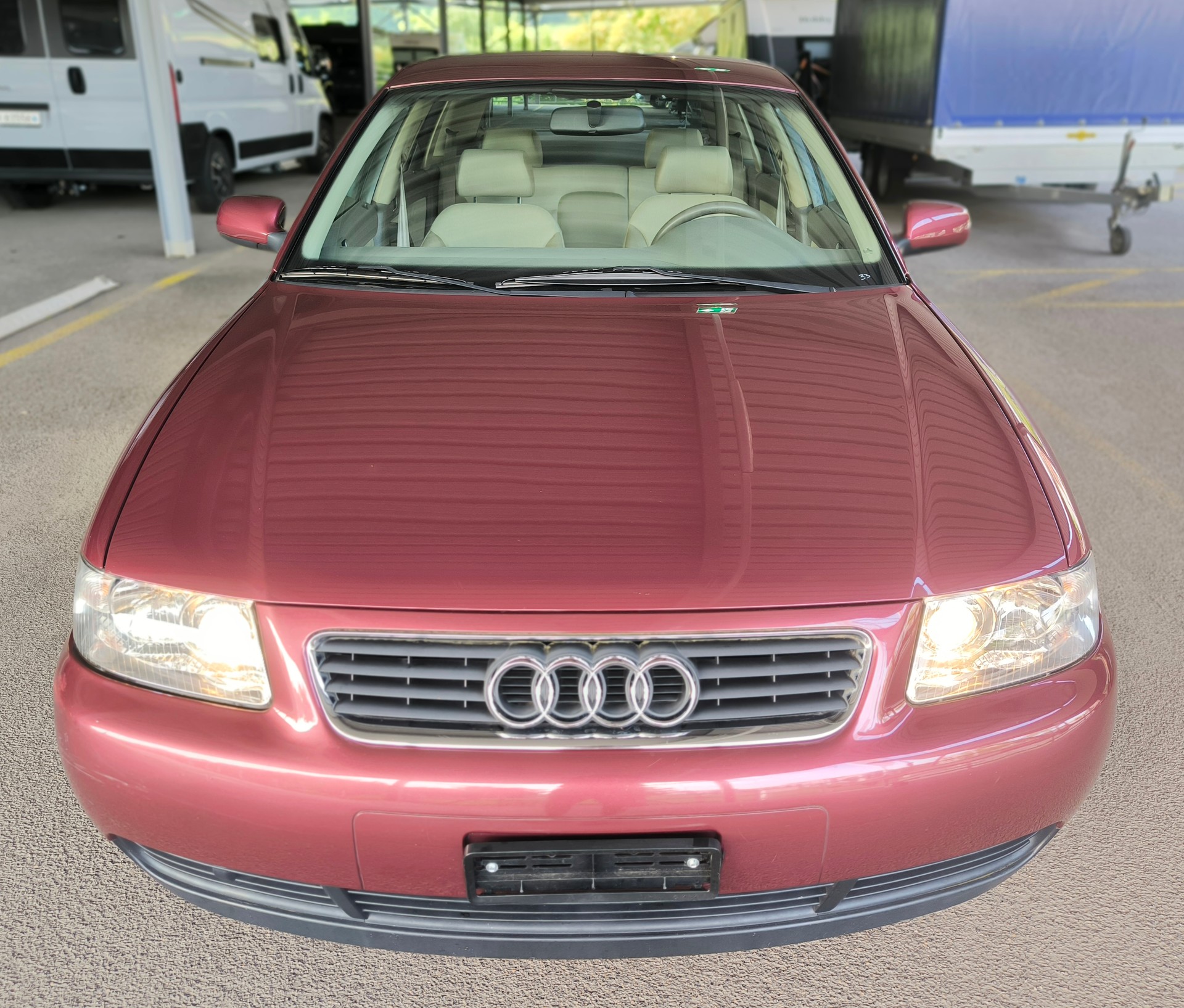 AUDI A3 1.8 Ambiente-image-0
