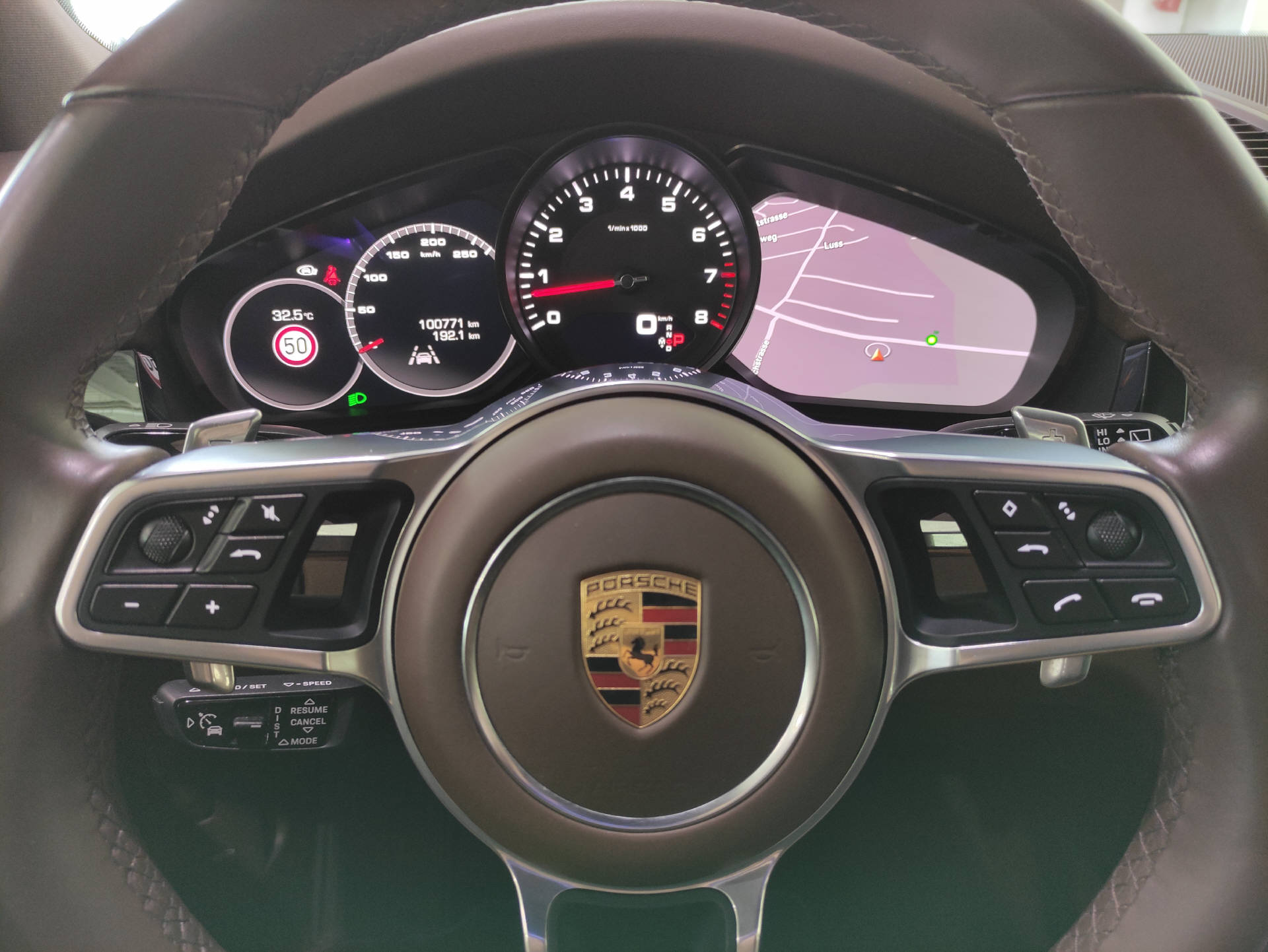 PORSCHE Cayenne 3.0 V6-image-7