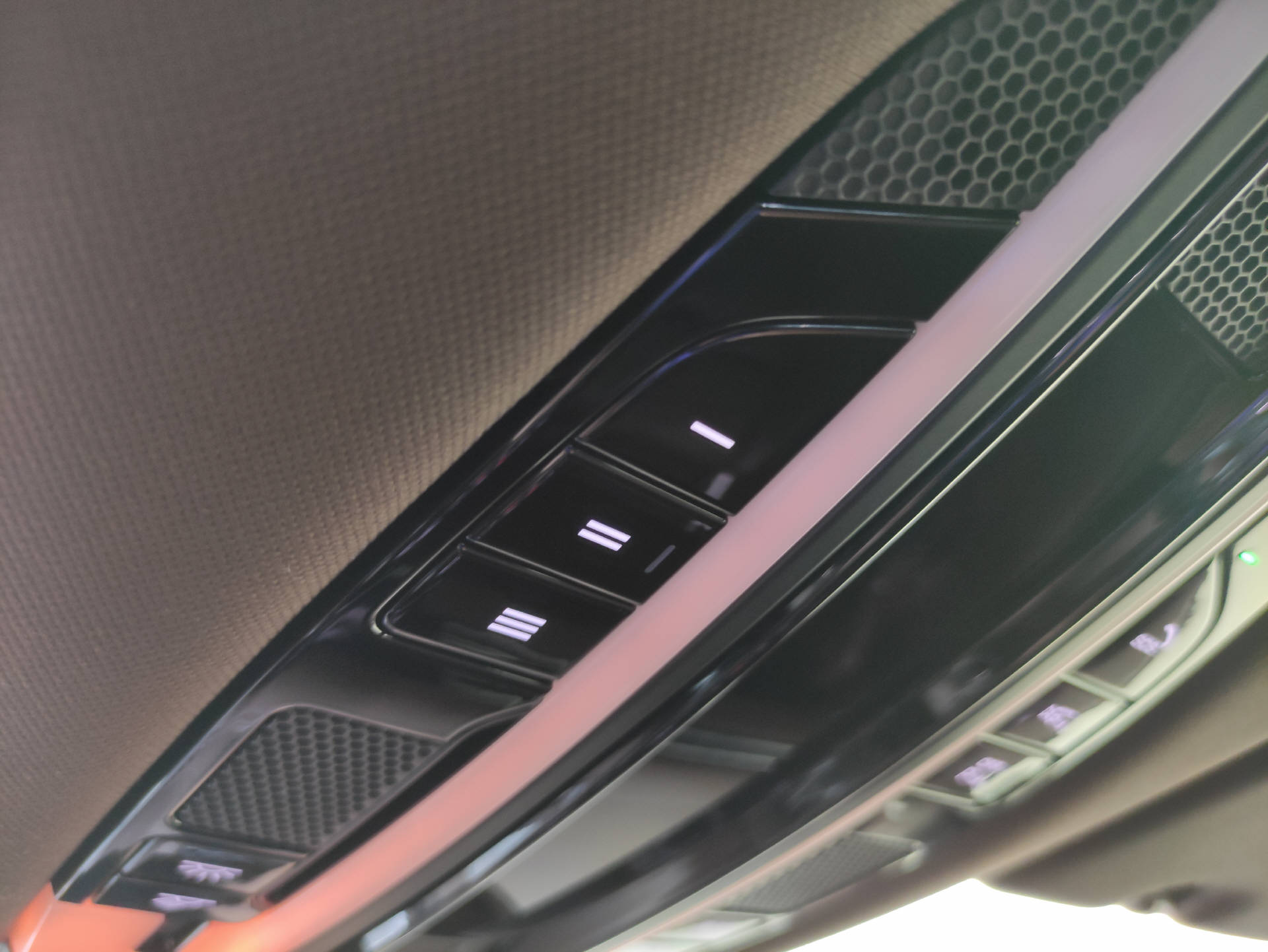 PORSCHE Cayenne 3.0 V6-image-9