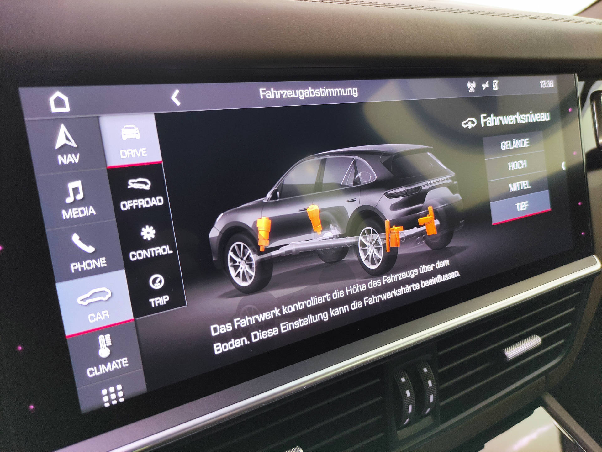 PORSCHE Cayenne 3.0 V6-image-12